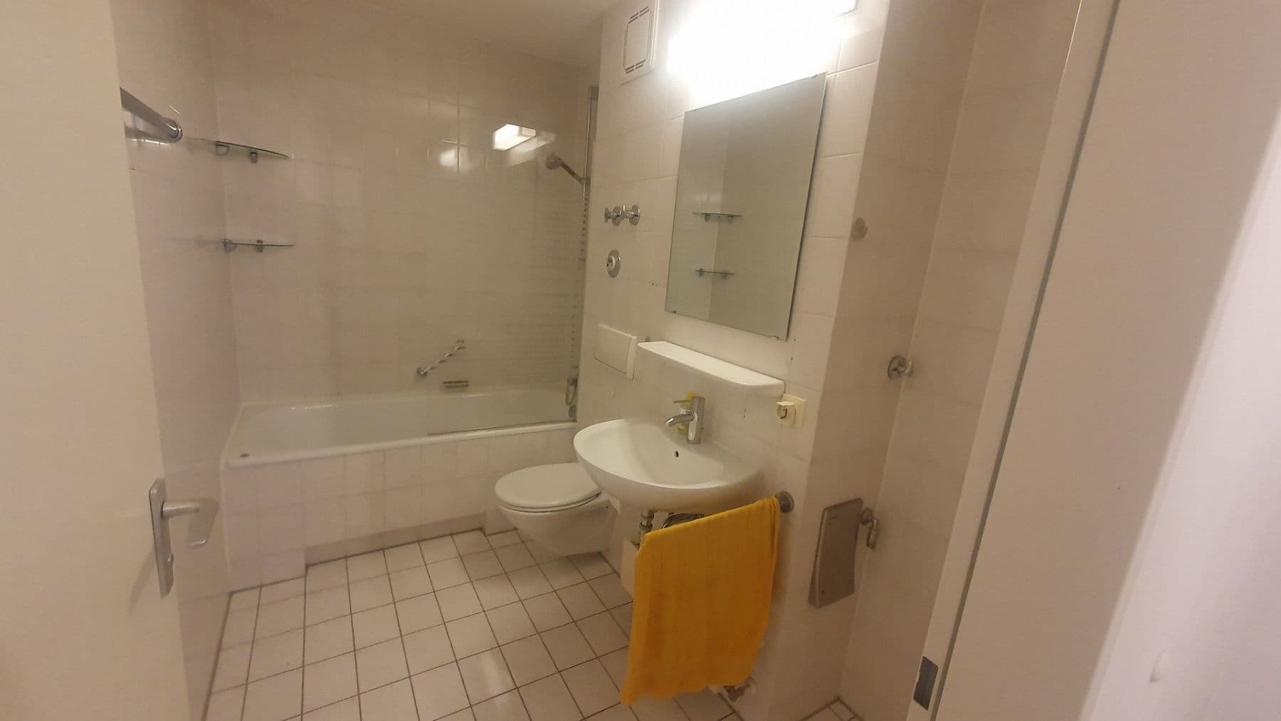 Prenájom bytu 2-izbový 56 m², München, Bavorsko Prenájom bytu 2-izbový 56 m², München, Bavorsko