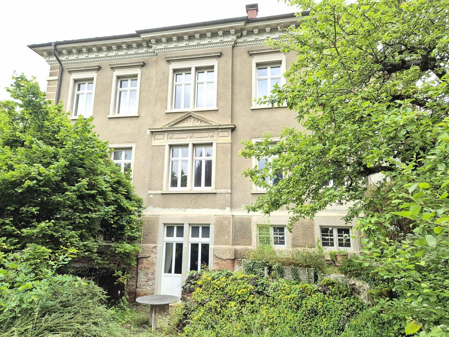 Predaj domu 350 m², pozemok 1.326 m², Schopfheim, Bádensko-Wurttembersko Predaj domu 350 m², pozemok 1.326 m², Schopfheim, Bádensko-Wurttembersko