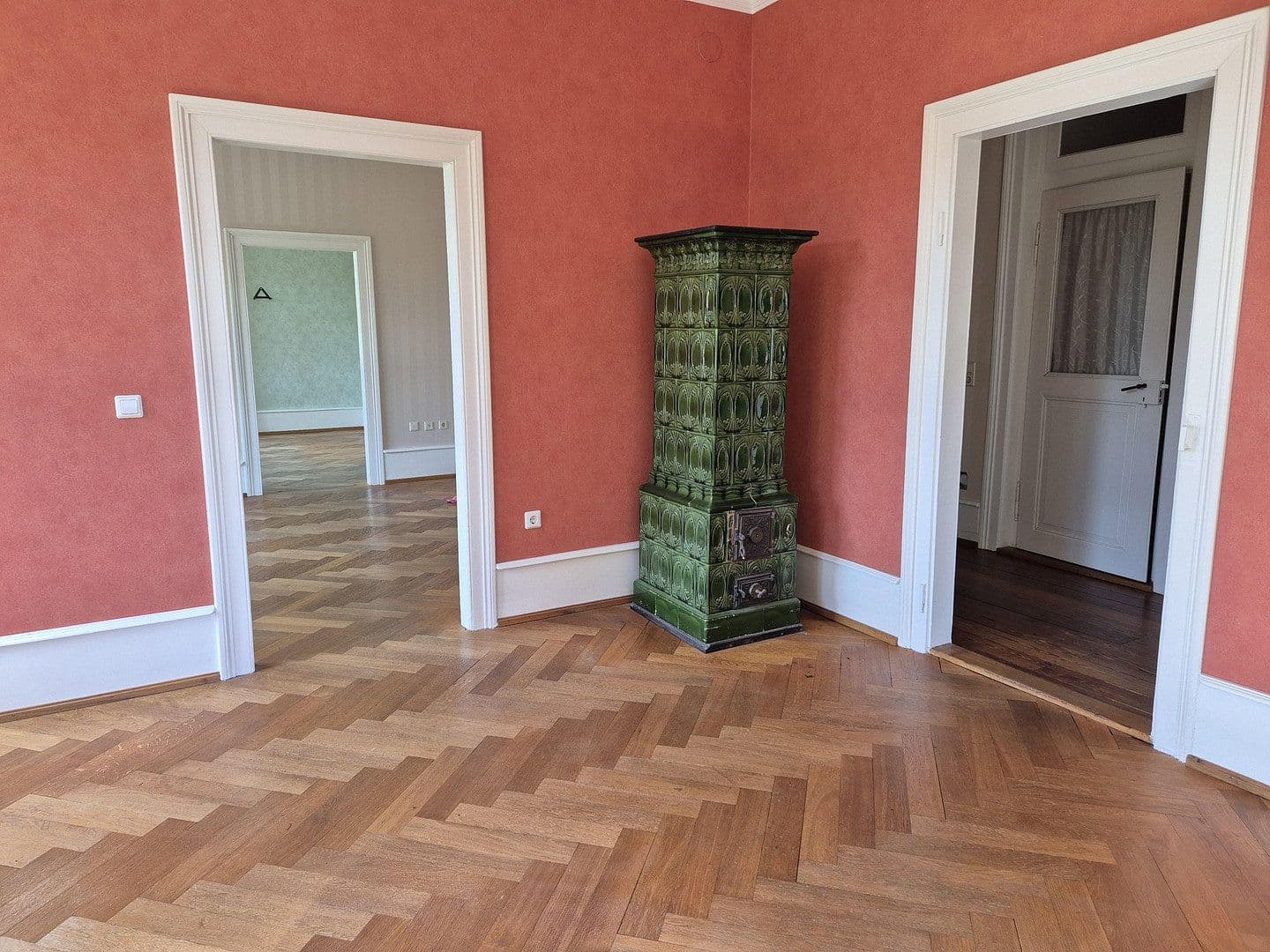Predaj domu 350 m², pozemok 1.326 m², Schopfheim, Bádensko-Wurttembersko Predaj domu 350 m², pozemok 1.326 m², Schopfheim, Bádensko-Wurttembersko