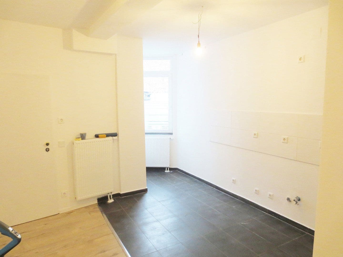 Prenájom bytu 3-izbový 85 m², Swisttal, Severné Porýnie - Westfálsko Prenájom bytu 3-izbový 85 m², Swisttal, Severné Porýnie - Westfálsko