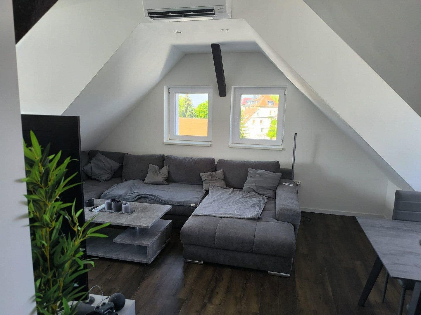 Prenájom bytu 2-izbový 85 m², Dielheimer Str. 4, Wiesloch, Bádensko-Wurttembersko Prenájom bytu 2-izbový 85 m², Dielheimer Str. 4, Wiesloch, Bádensko-Wurttembersko