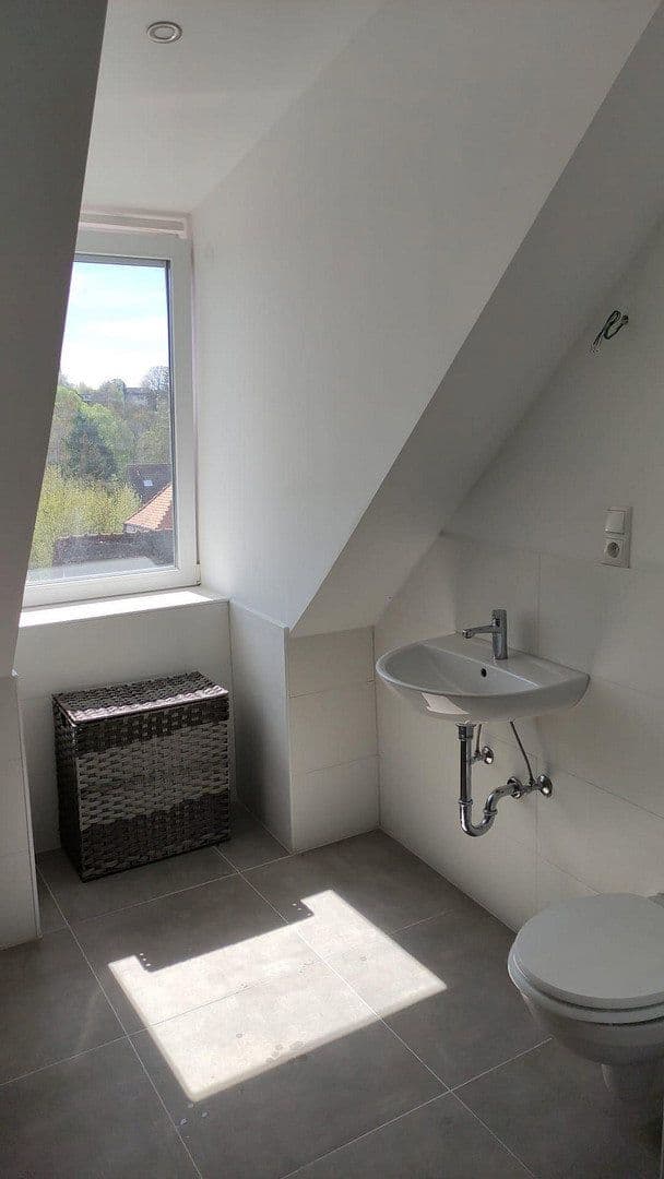 Prenájom bytu 2-izbový 85 m², Dielheimer Str. 4, Wiesloch, Bádensko-Wurttembersko Prenájom bytu 2-izbový 85 m², Dielheimer Str. 4, Wiesloch, Bádensko-Wurttembersko