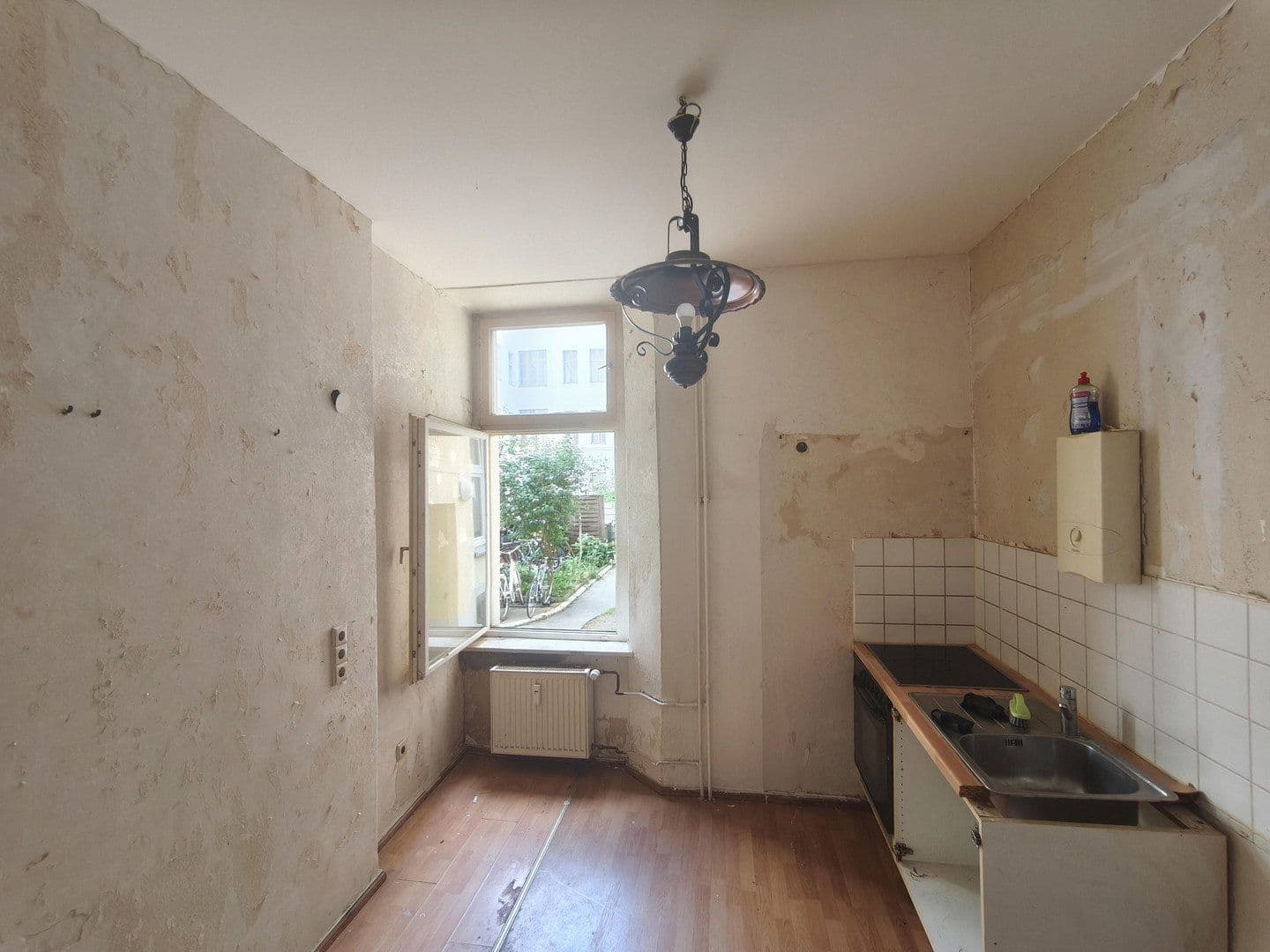 Predaj bytu 2-izbový 62 m², Emserstr. 76, Berlin, Berlín Predaj bytu 2-izbový 62 m², Emserstr. 76, Berlin, Berlín