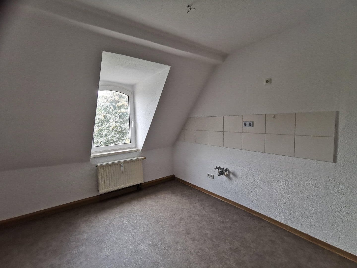 Prenájom bytu 2-izbový 51 m², Teuchern, Sasko-Anhaltsko Prenájom bytu 2-izbový 51 m², Teuchern, Sasko-Anhaltsko