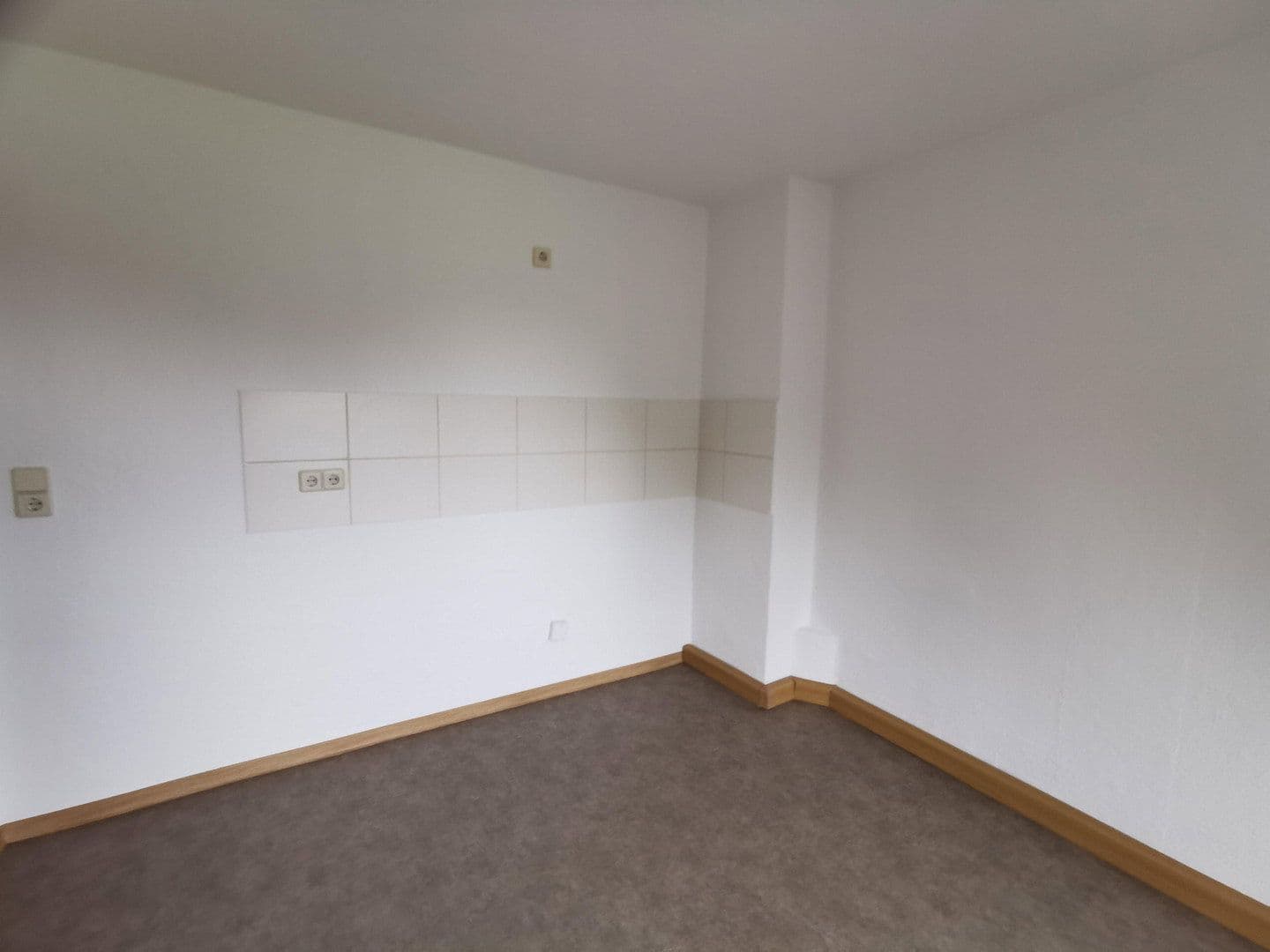 Prenájom bytu 2-izbový 51 m², Teuchern, Sasko-Anhaltsko Prenájom bytu 2-izbový 51 m², Teuchern, Sasko-Anhaltsko
