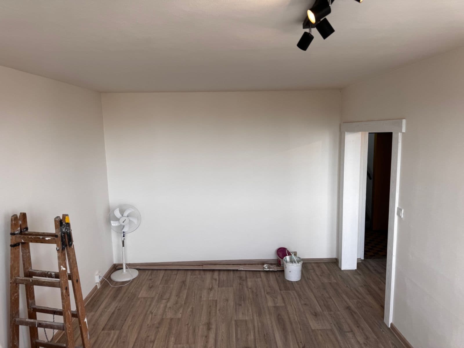 Prenájom bytu 1-izbový 55 m², Varenská, Ostrava, Moravskoslezský kraj Prenájom bytu 1-izbový 55 m², Varenská, Ostrava, Moravskoslezský kraj