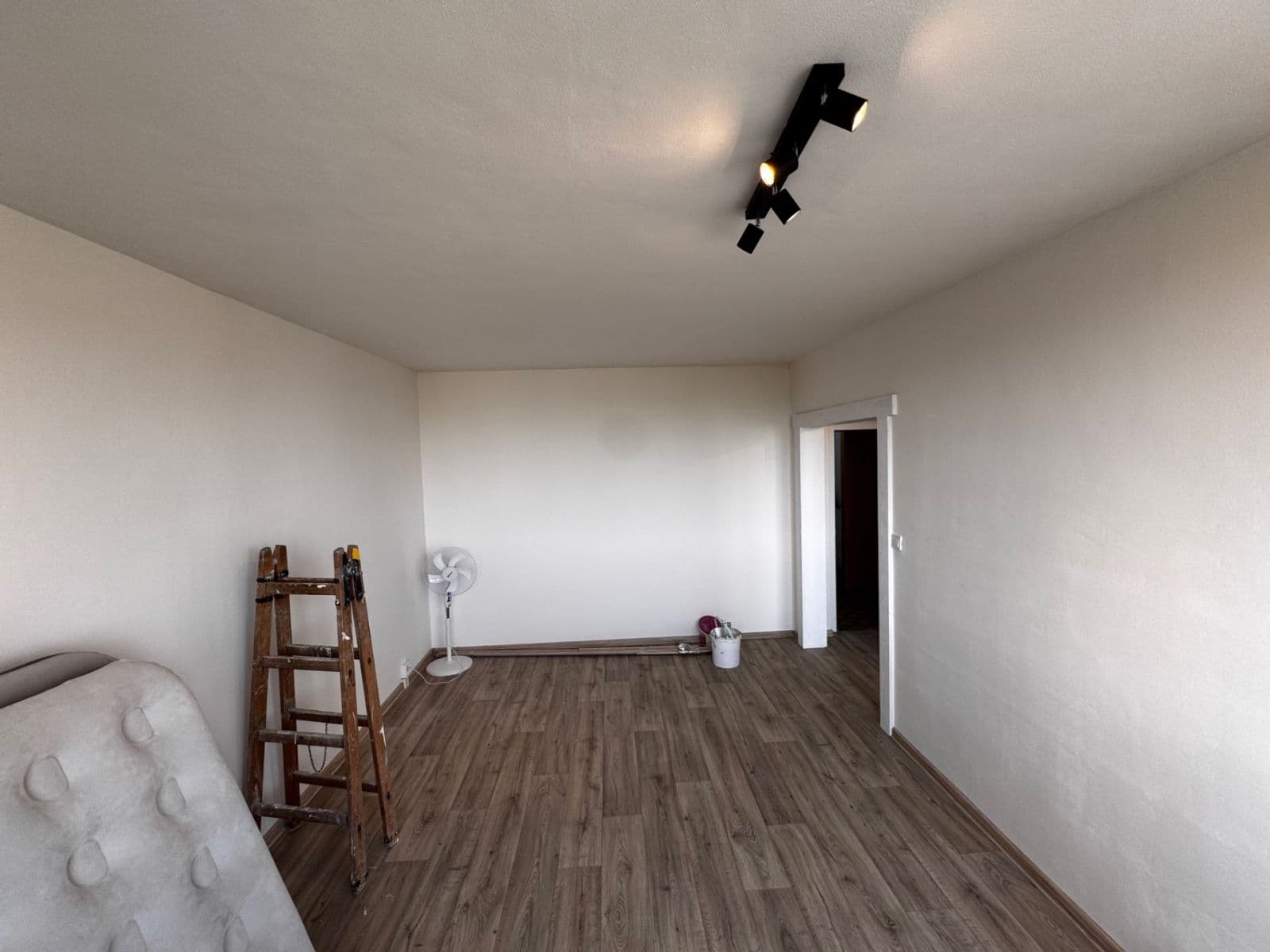 Prenájom bytu 1-izbový 55 m², Varenská, Ostrava, Moravskoslezský kraj Prenájom bytu 1-izbový 55 m², Varenská, Ostrava, Moravskoslezský kraj