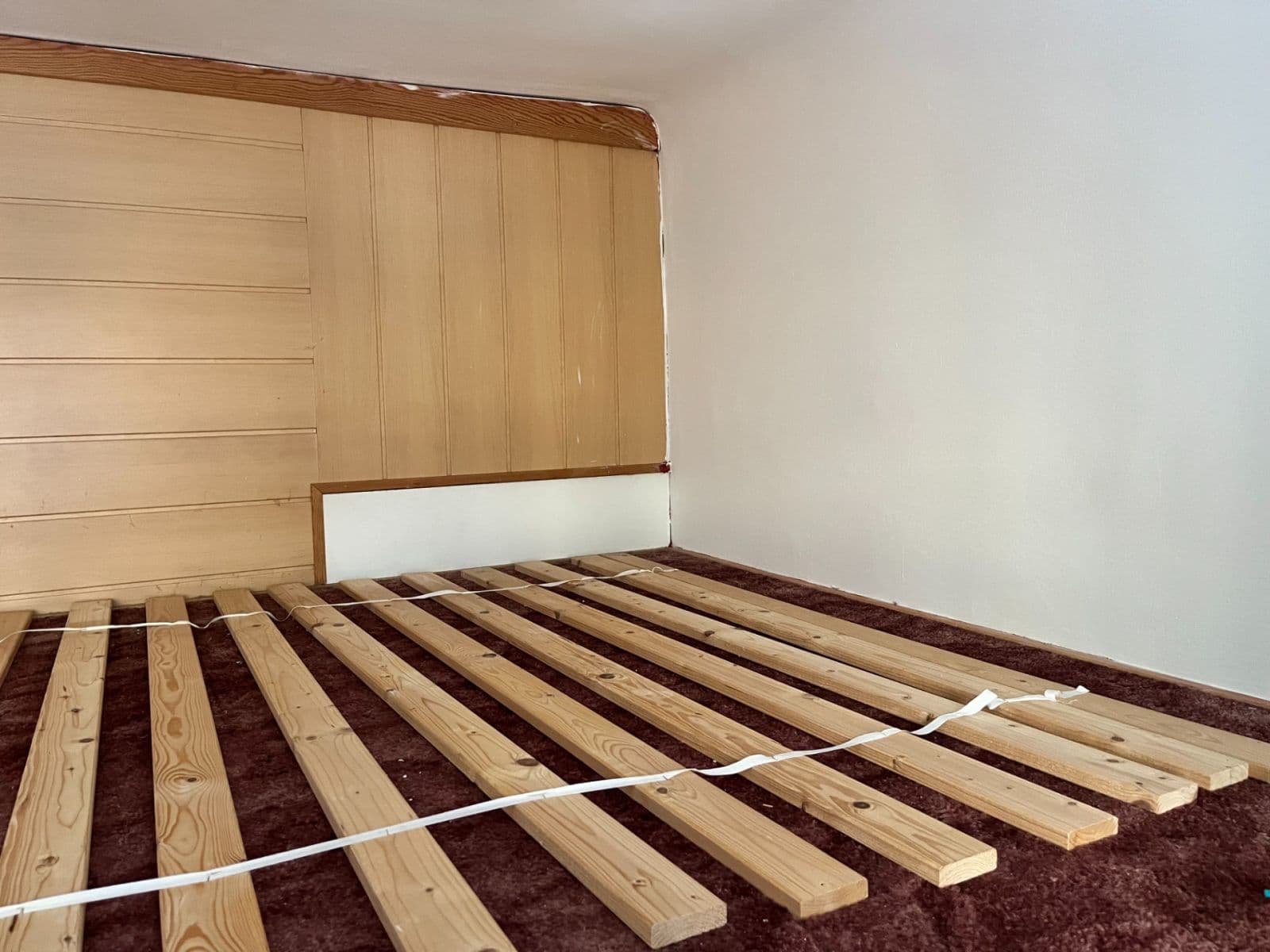 Prenájom bytu 2-izbový 40 m², U Santošky, Praha, Praha Prenájom bytu 2-izbový 40 m², U Santošky, Praha, Praha