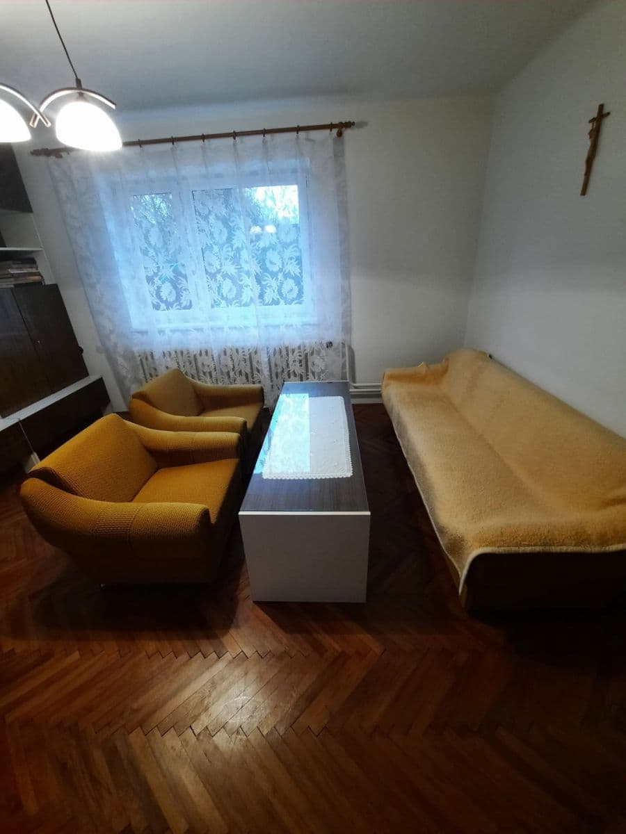 Prenájom domu 100 m², pozemok 850 m², Kalinčiakova, Ľubotice, Prešovský kraj Prenájom domu 100 m², pozemok 850 m², Kalinčiakova, Ľubotice, Prešovský kraj