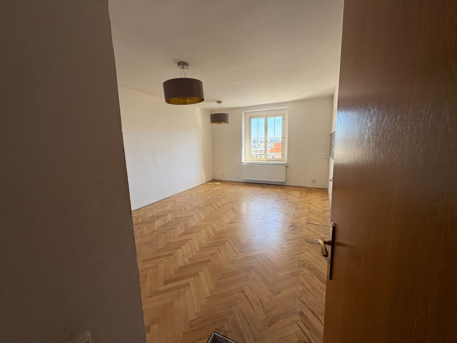 Prenájom bytu 5-izbový 200 m², Milešovská, Praha, Praha Prenájom bytu 5-izbový 200 m², Milešovská, Praha, Praha