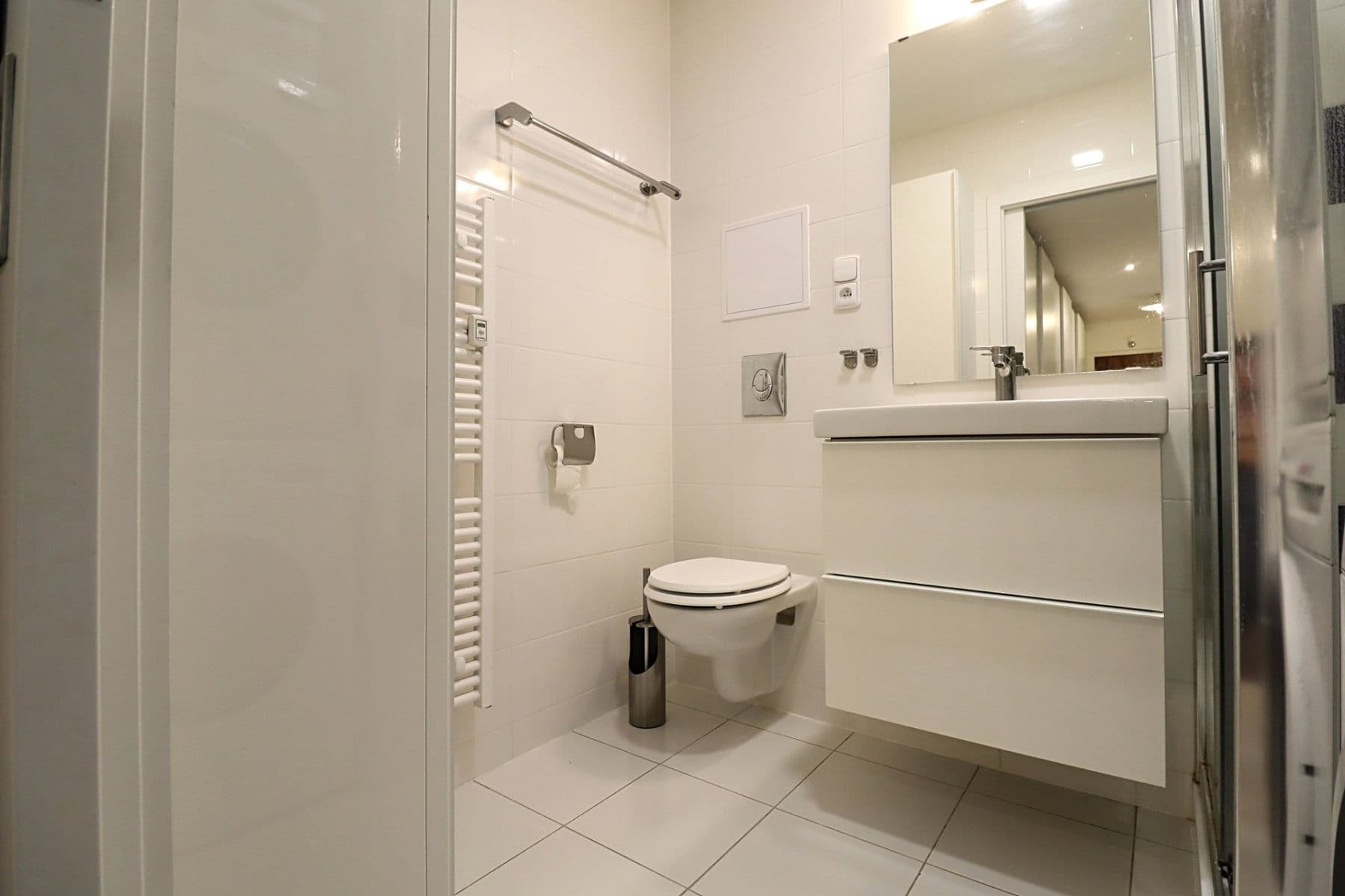 Prenájom bytu 2-izbový 59 m², Jerevanská, Praha, Praha Prenájom bytu 2-izbový 59 m², Jerevanská, Praha, Praha