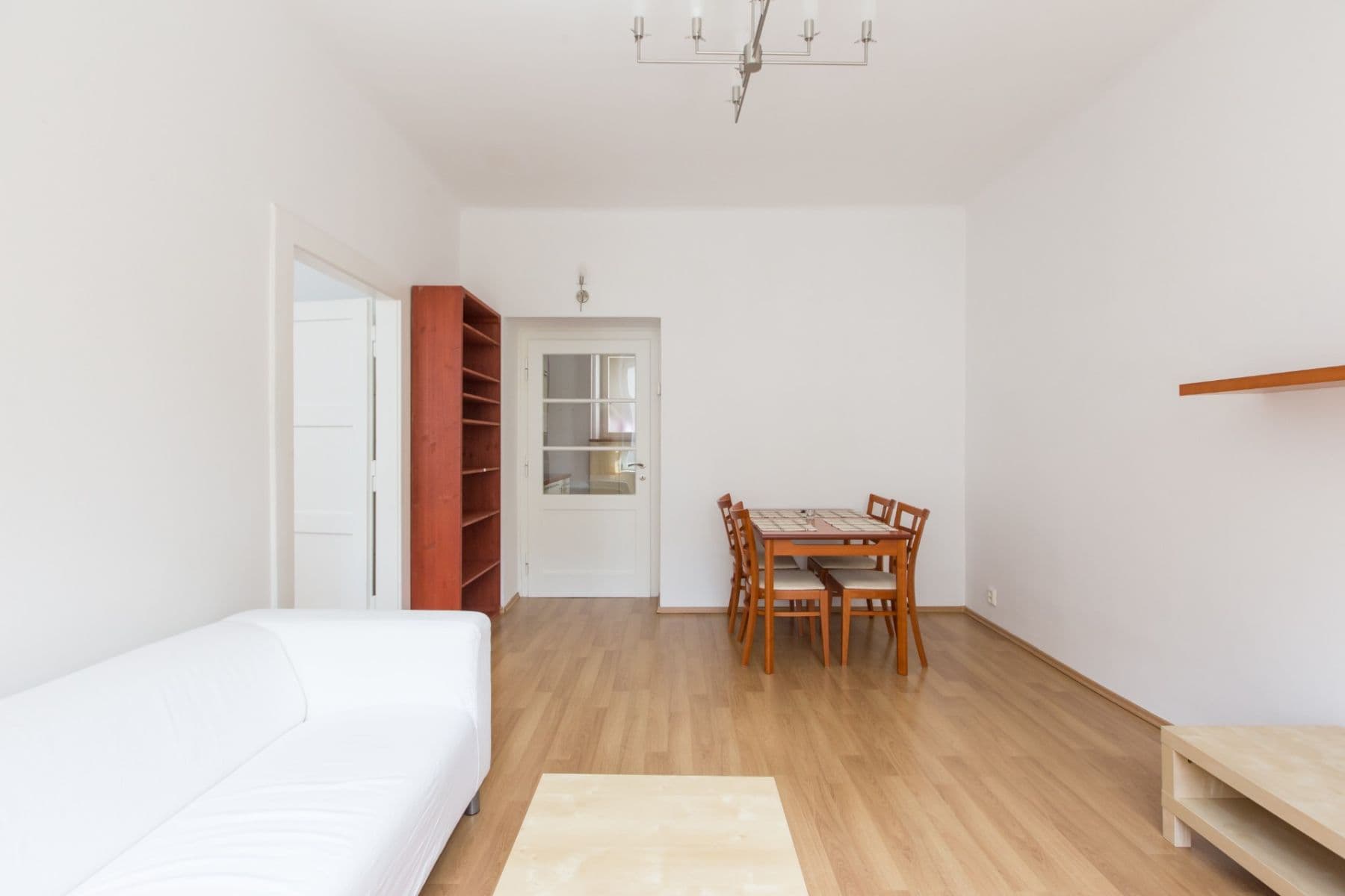 Prenájom bytu 2-izbový 55 m², náměstí Hrdinů, Praha, Praha Prenájom bytu 2-izbový 55 m², náměstí Hrdinů, Praha, Praha