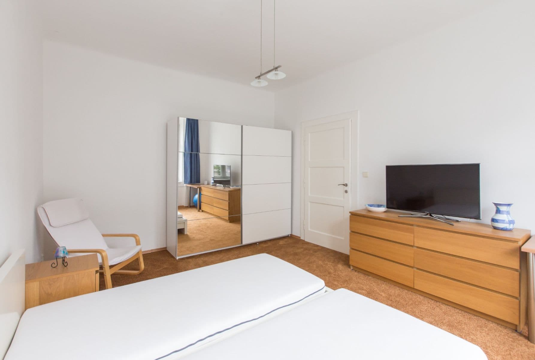 Prenájom bytu 2-izbový 55 m², náměstí Hrdinů, Praha, Praha Prenájom bytu 2-izbový 55 m², náměstí Hrdinů, Praha, Praha
