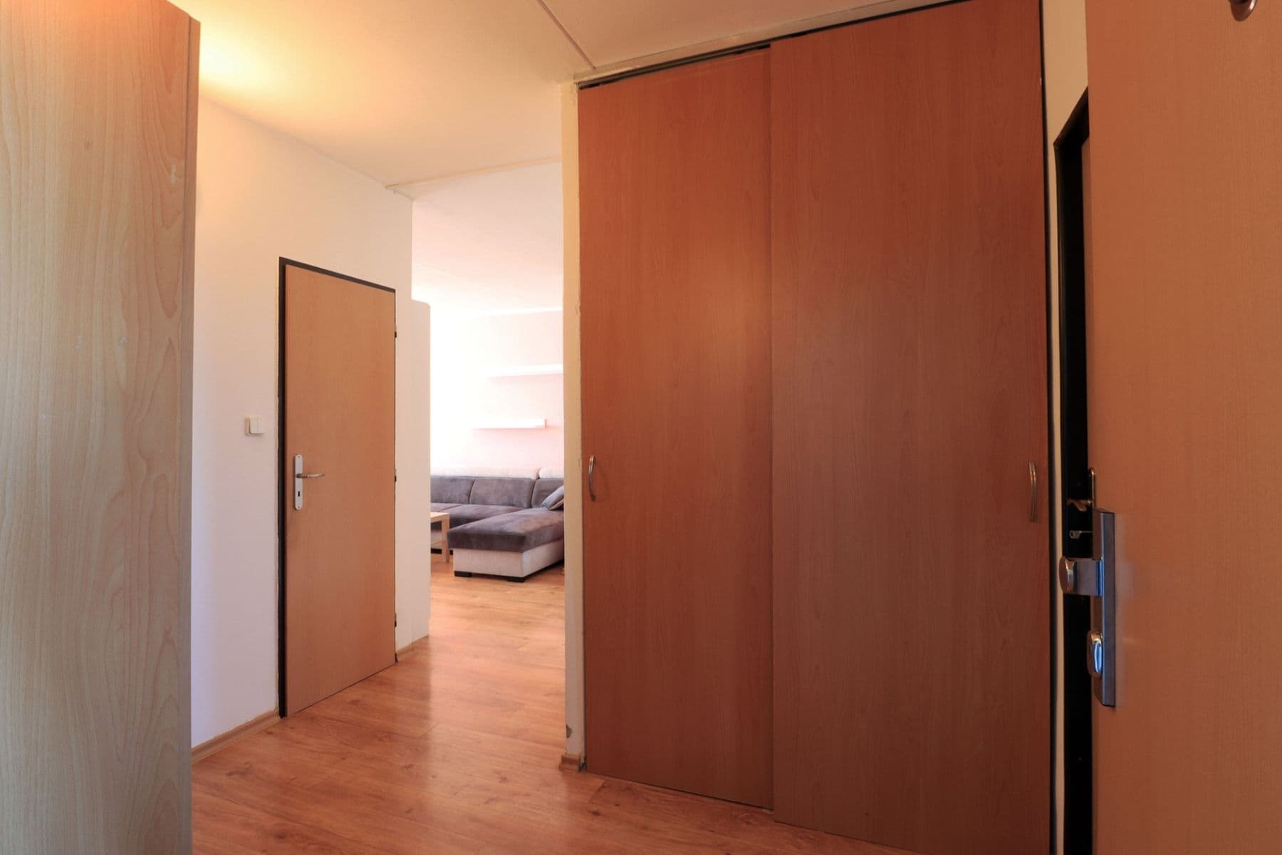 Prenájom bytu 3-izbový 68 m², Jerevanská, Kladno, Středočeský kraj Prenájom bytu 3-izbový 68 m², Jerevanská, Kladno, Středočeský kraj