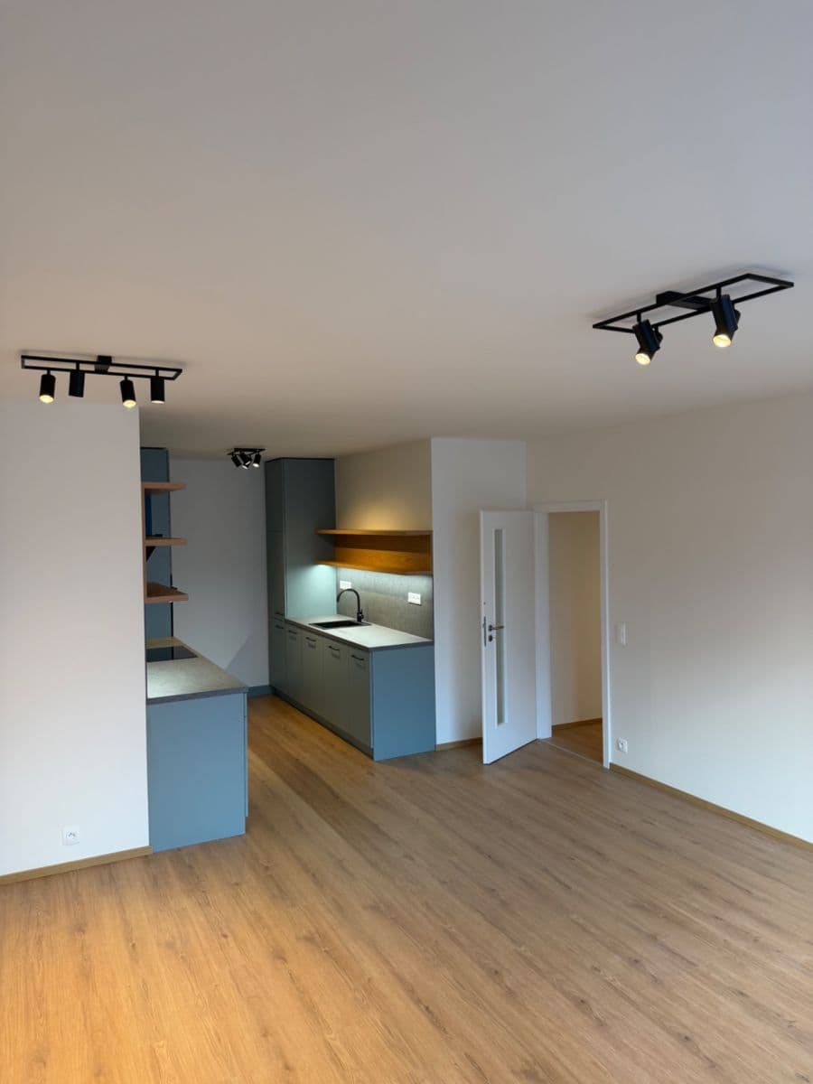 Prenájom bytu 2-izbový 58 m², Kladno, Středočeský kraj Prenájom bytu 2-izbový 58 m², Kladno, Středočeský kraj