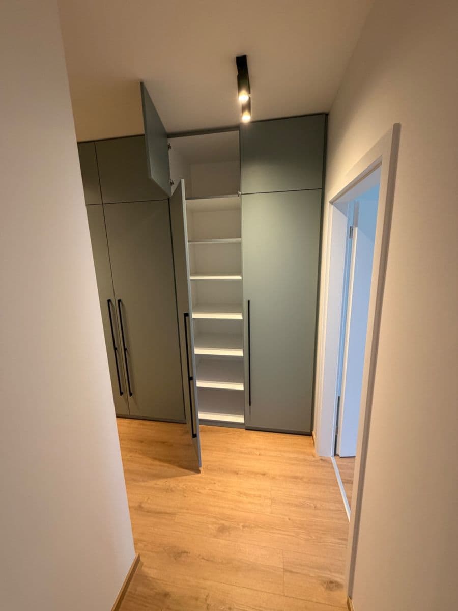 Prenájom bytu 2-izbový 58 m², Kladno, Středočeský kraj Prenájom bytu 2-izbový 58 m², Kladno, Středočeský kraj