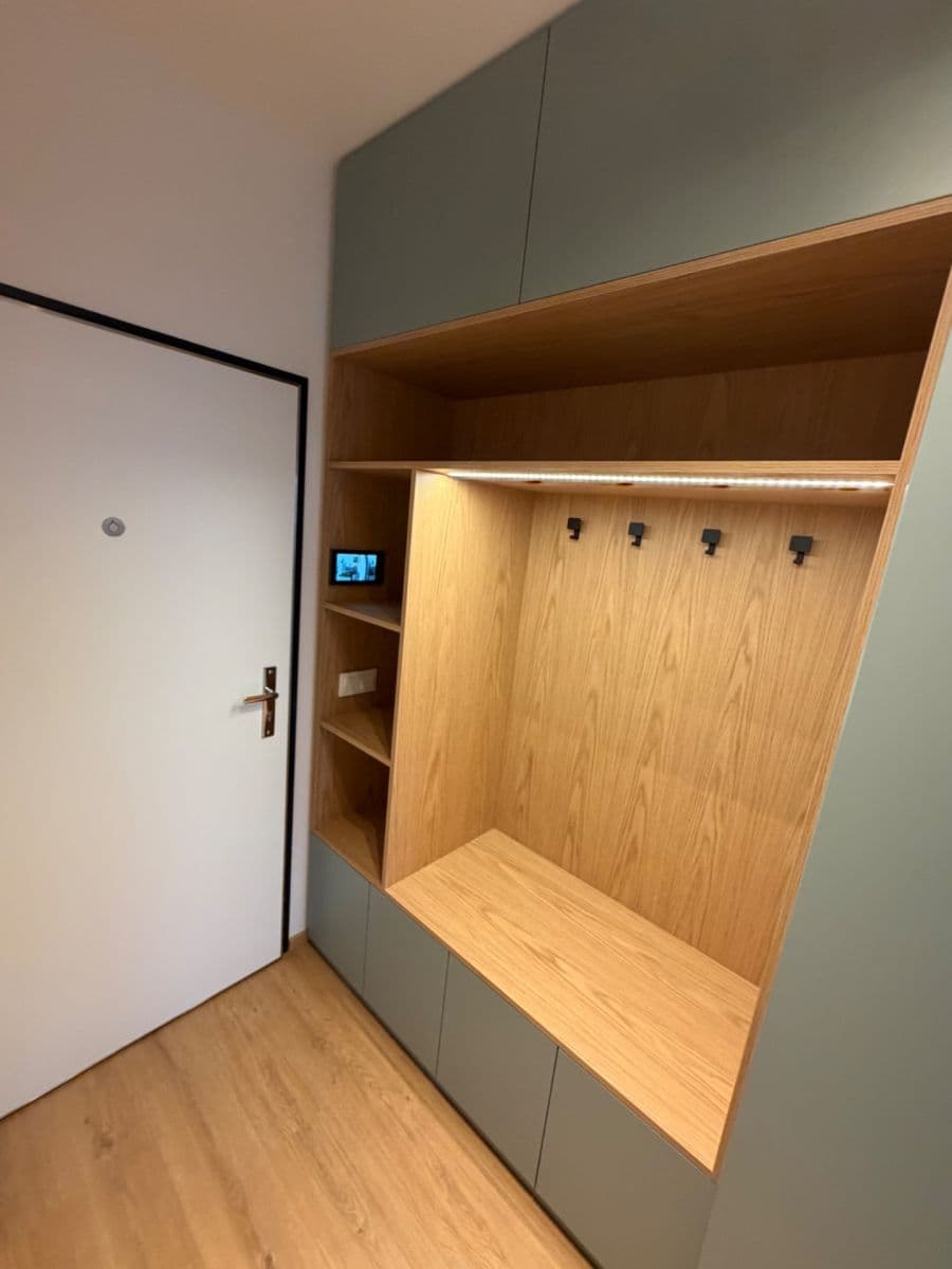 Prenájom bytu 2-izbový 58 m², Kladno, Středočeský kraj Prenájom bytu 2-izbový 58 m², Kladno, Středočeský kraj