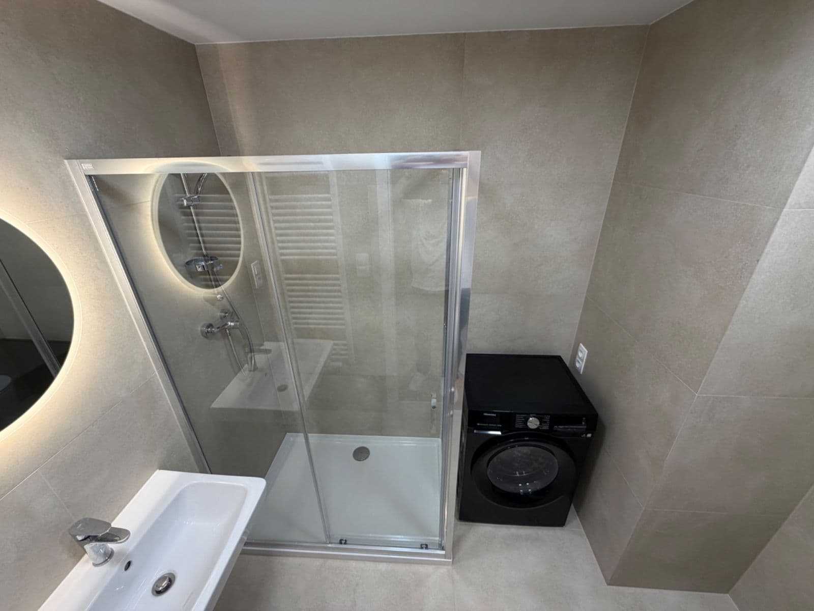 Prenájom bytu 2-izbový 58 m², Kladno, Středočeský kraj Prenájom bytu 2-izbový 58 m², Kladno, Středočeský kraj