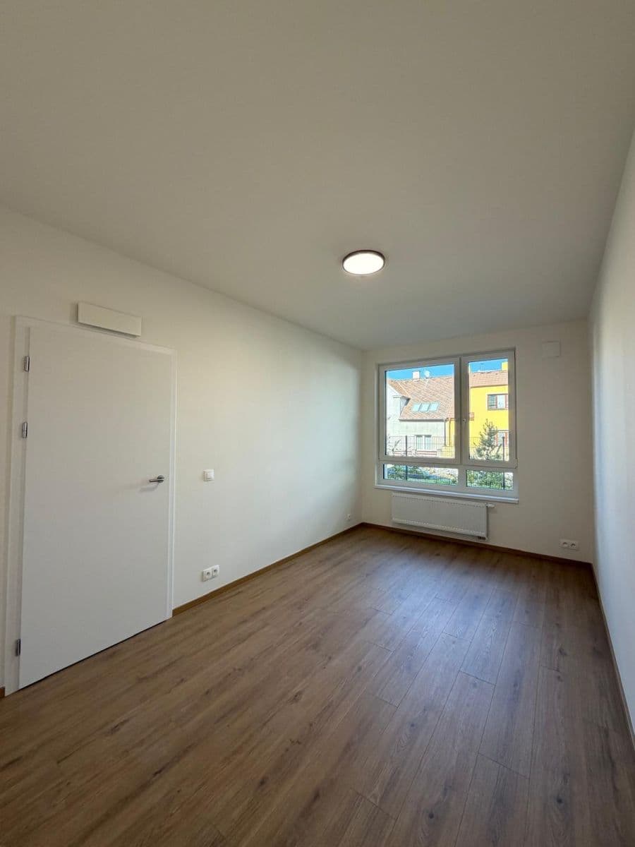 Prenájom bytu 2-izbový 48 m², Ke stadionu, Kladno, Středočeský kraj Prenájom bytu 2-izbový 48 m², Ke stadionu, Kladno, Středočeský kraj