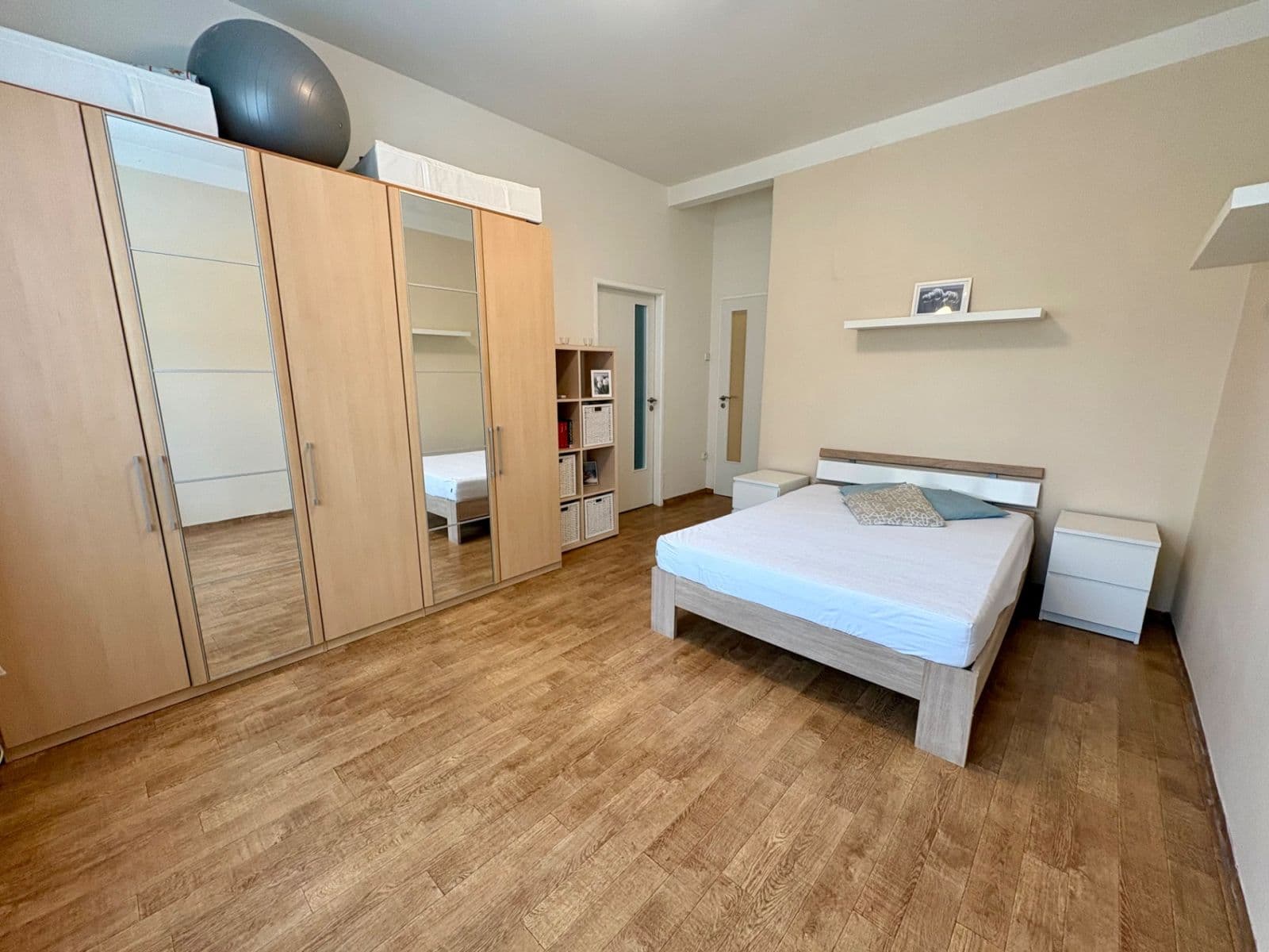 Prenájom bytu 2-izbový 50 m², Veverkova, Praha, Praha Prenájom bytu 2-izbový 50 m², Veverkova, Praha, Praha