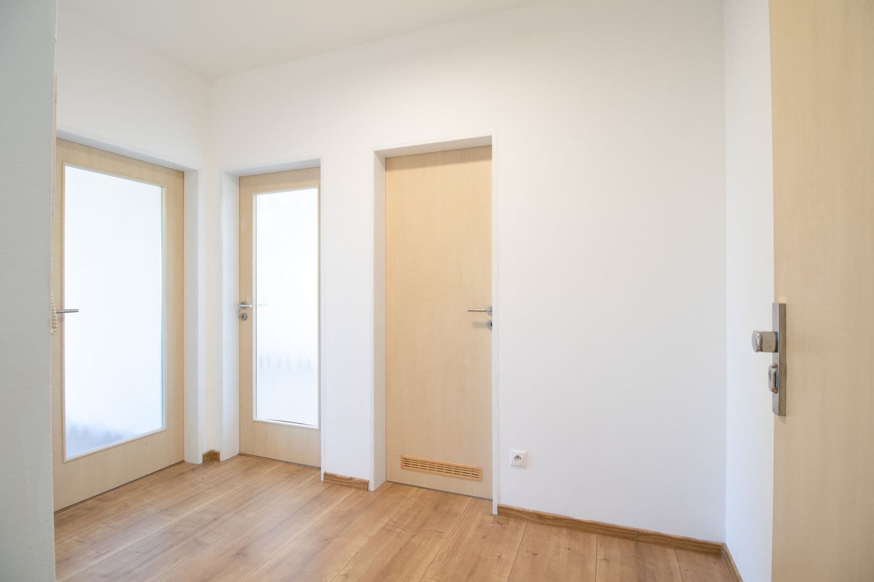 Prenájom bytu 2-izbový 53 m², Armádní, Milovice, Středočeský kraj Prenájom bytu 2-izbový 53 m², Armádní, Milovice, Středočeský kraj