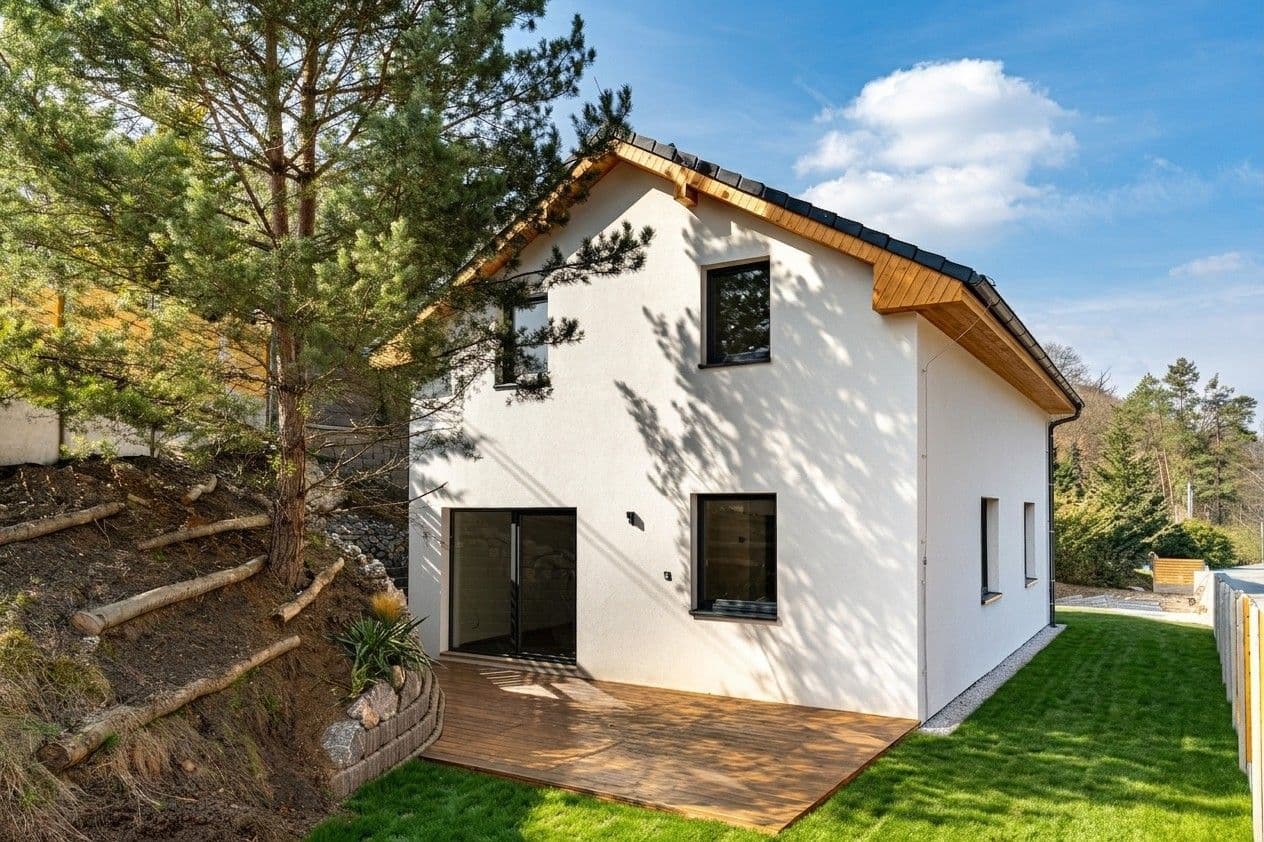 Predaj domu 132 m², pozemok 512 m², Hlavní, Chrustenice, Středočeský kraj Predaj domu 132 m², pozemok 512 m², Hlavní, Chrustenice, Středočeský kraj