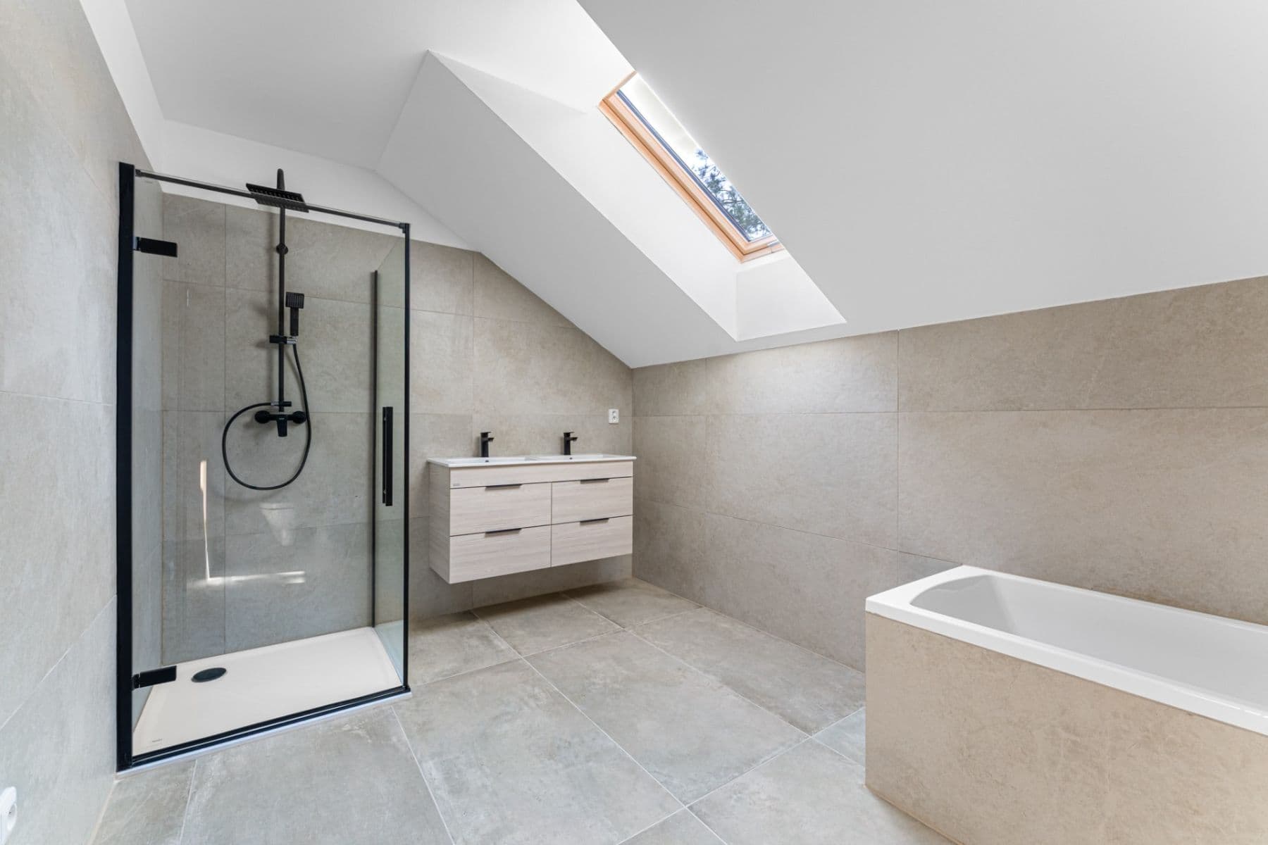 Predaj domu 132 m², pozemok 512 m², Hlavní, Chrustenice, Středočeský kraj Predaj domu 132 m², pozemok 512 m², Hlavní, Chrustenice, Středočeský kraj