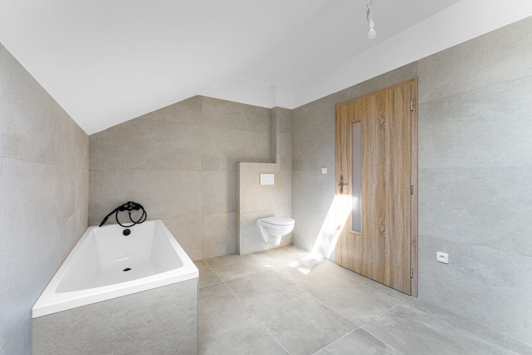 Predaj domu 132 m², pozemok 512 m², Hlavní, Chrustenice, Středočeský kraj Predaj domu 132 m², pozemok 512 m², Hlavní, Chrustenice, Středočeský kraj