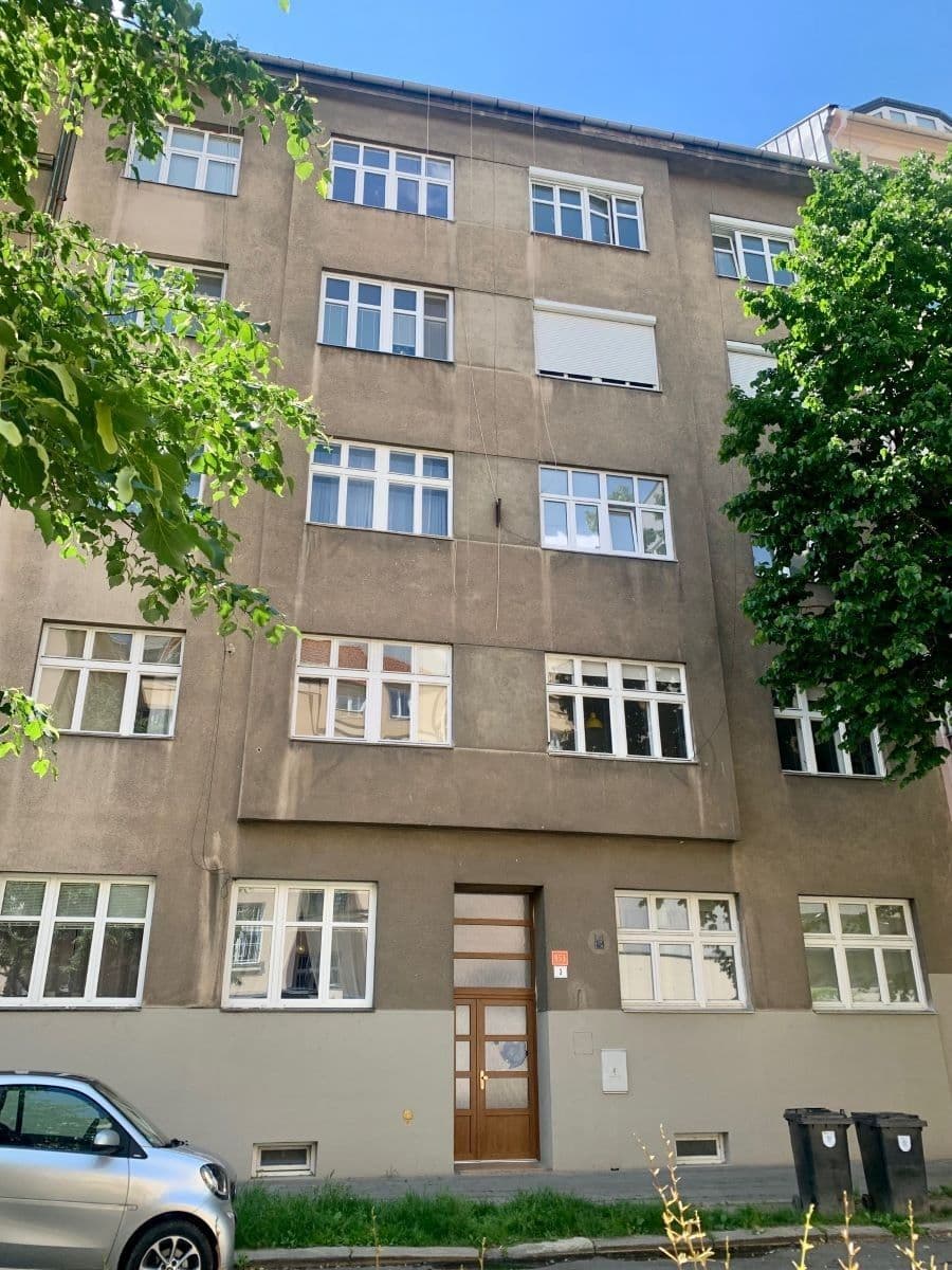 Prenájom bytu 1-izbový 36 m², Dánská, Olomouc, Olomoucký kraj Prenájom bytu 1-izbový 36 m², Dánská, Olomouc, Olomoucký kraj