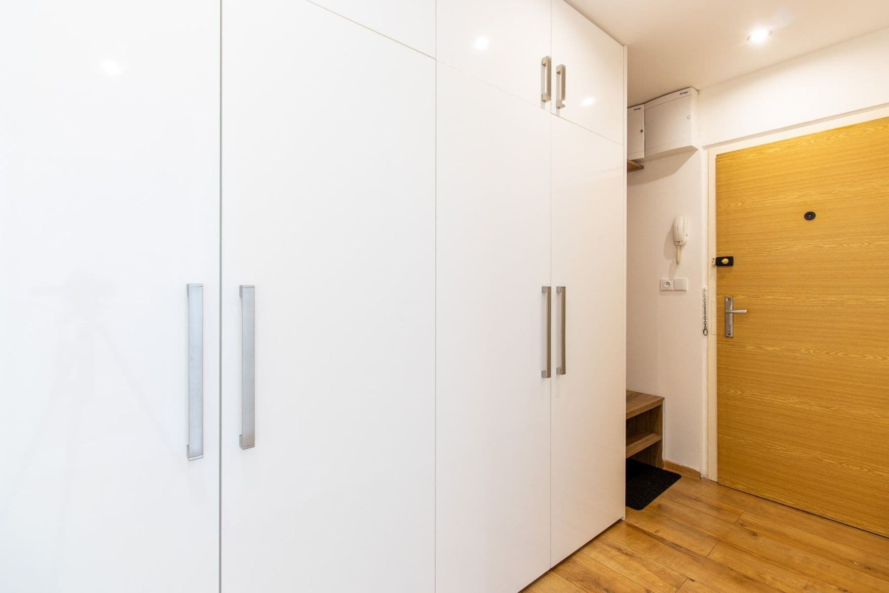 Prenájom bytu 2-izbový 33 m², Ovčí hájek, Praha, Praha Prenájom bytu 2-izbový 33 m², Ovčí hájek, Praha, Praha