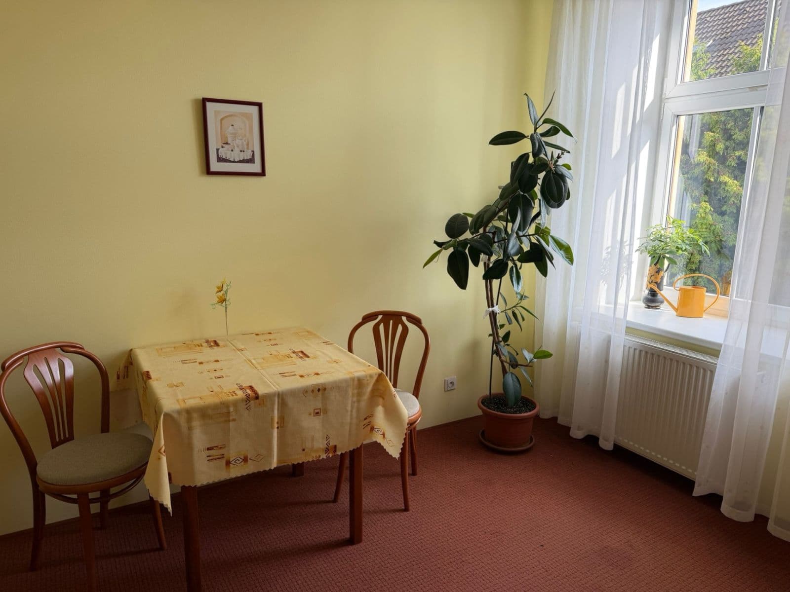 Prenájom bytu 2-izbový 80 m², Revoluční, Chomutov, Ústecký kraj Prenájom bytu 2-izbový 80 m², Revoluční, Chomutov, Ústecký kraj