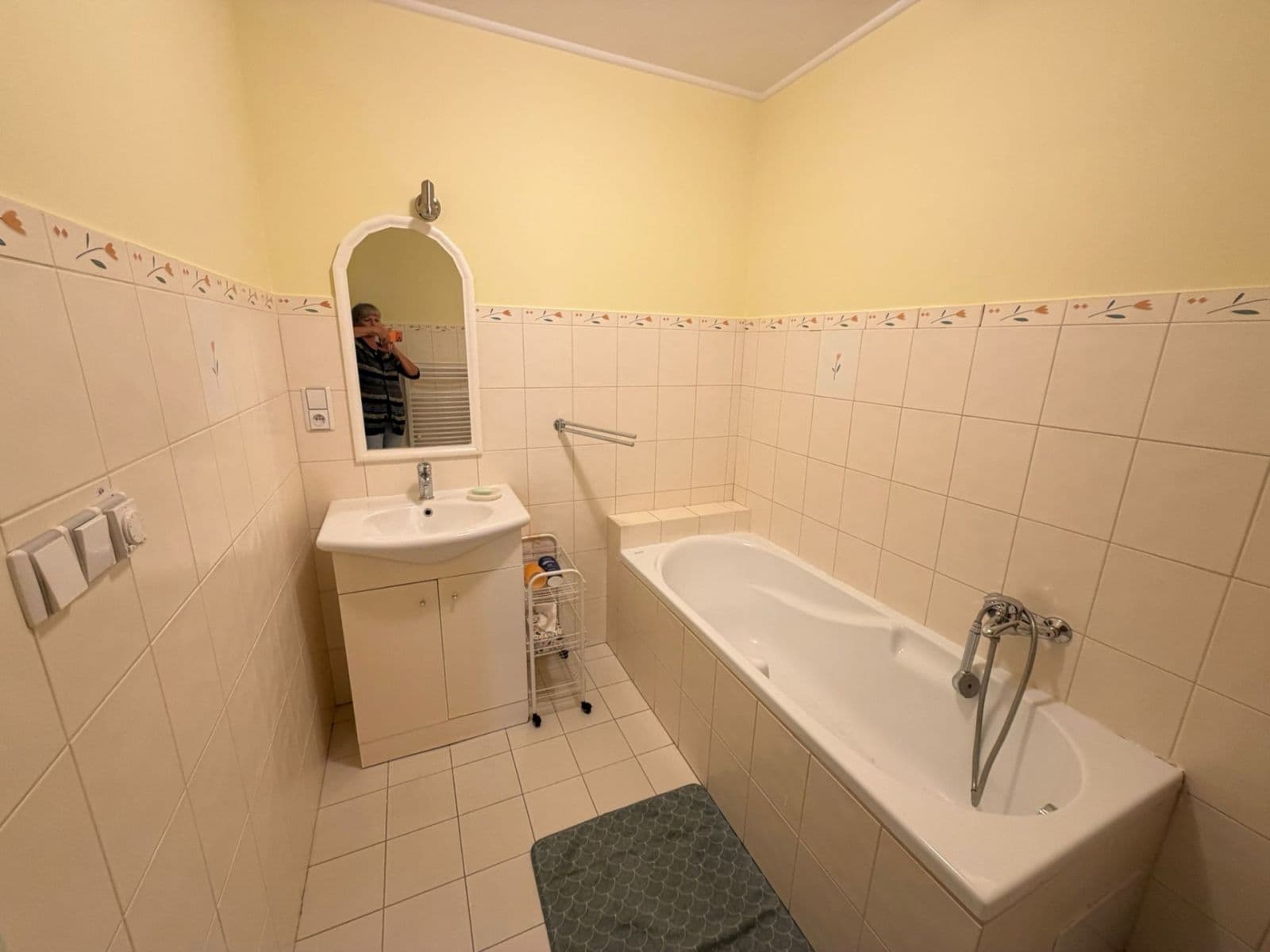 Prenájom bytu 2-izbový 80 m², Revoluční, Chomutov, Ústecký kraj Prenájom bytu 2-izbový 80 m², Revoluční, Chomutov, Ústecký kraj