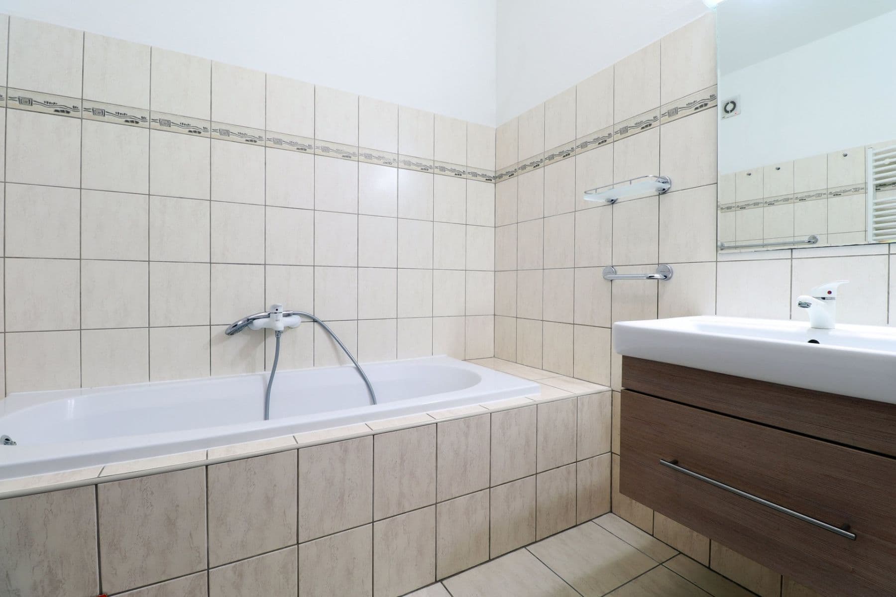 Prenájom bytu 2-izbový 73 m², Chelčického, Kolín, Středočeský kraj Prenájom bytu 2-izbový 73 m², Chelčického, Kolín, Středočeský kraj