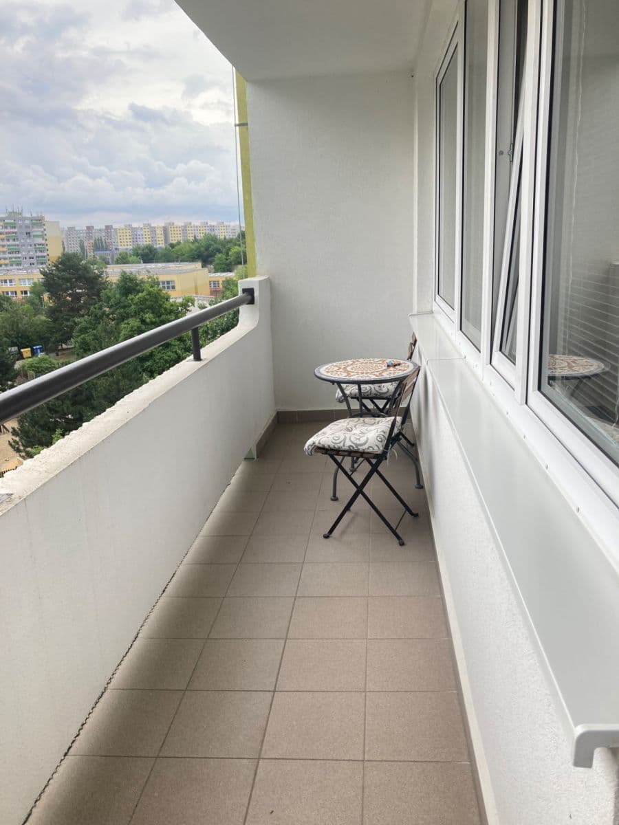 Predaj bytu 3-izbový 80 m², U Jezera, Praha, Praha Predaj bytu 3-izbový 80 m², U Jezera, Praha, Praha
