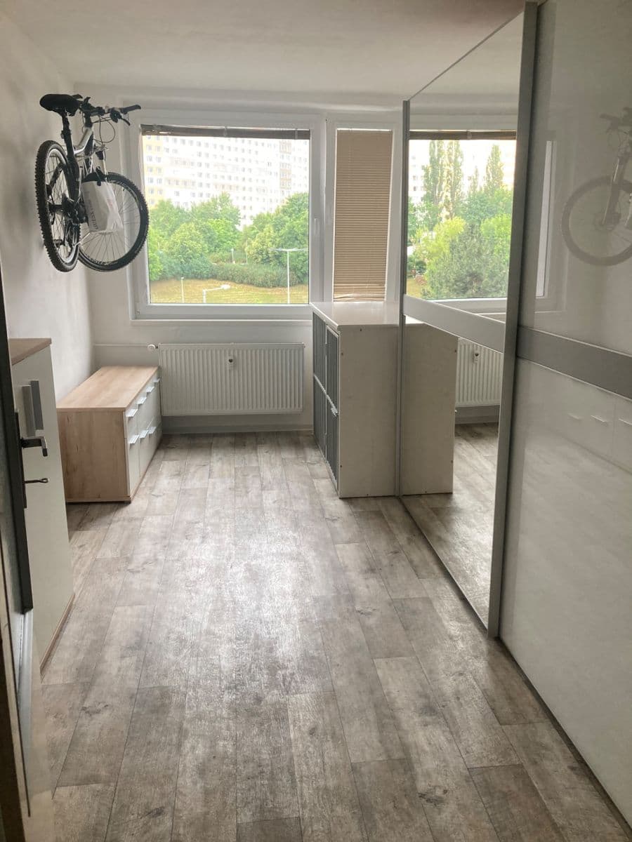 Predaj bytu 3-izbový 80 m², U Jezera, Praha, Praha Predaj bytu 3-izbový 80 m², U Jezera, Praha, Praha