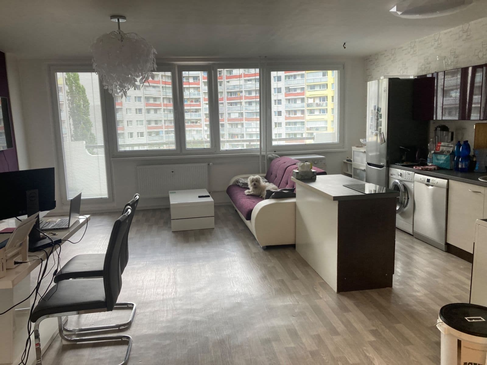 Predaj bytu 3-izbový 80 m², U Jezera, Praha, Praha Predaj bytu 3-izbový 80 m², U Jezera, Praha, Praha
