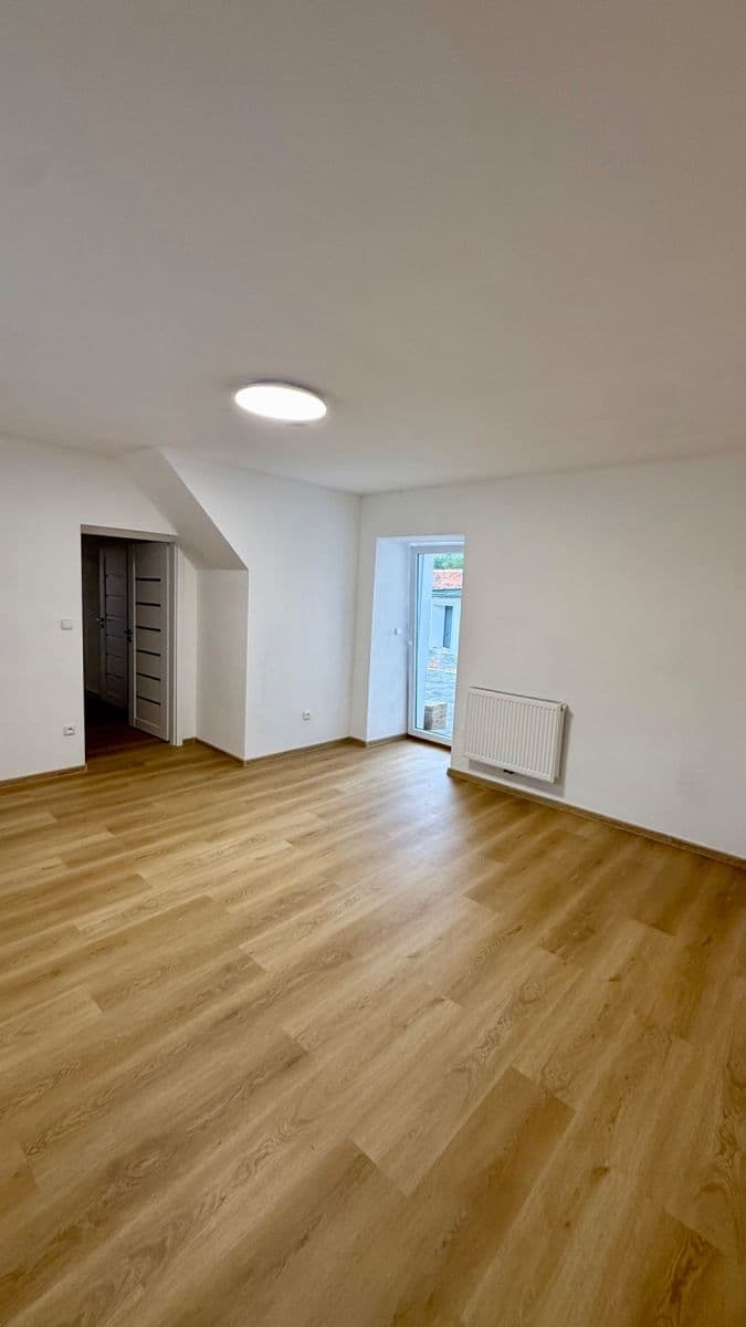 Predaj domu 110 m², pozemok 730 m², Dačická, Jemnice, Kraj Vysočina Predaj domu 110 m², pozemok 730 m², Dačická, Jemnice, Kraj Vysočina