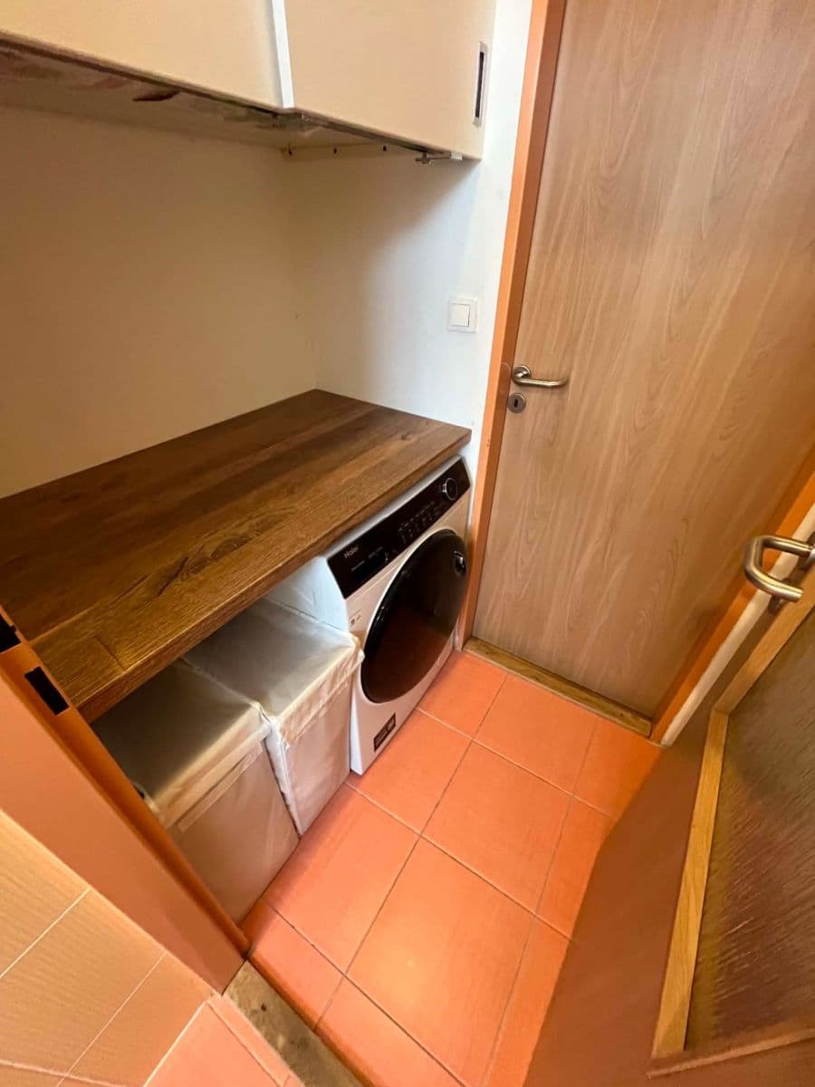 Predaj bytu 3-izbový 63 m², Dlouhá, Veverská Bítýška, Jihomoravský kraj Predaj bytu 3-izbový 63 m², Dlouhá, Veverská Bítýška, Jihomoravský kraj