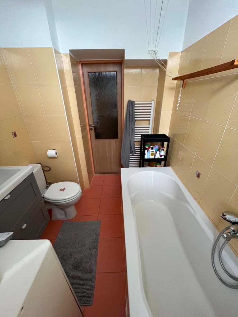 Predaj bytu 3-izbový 63 m², Dlouhá, Veverská Bítýška, Jihomoravský kraj Predaj bytu 3-izbový 63 m², Dlouhá, Veverská Bítýška, Jihomoravský kraj