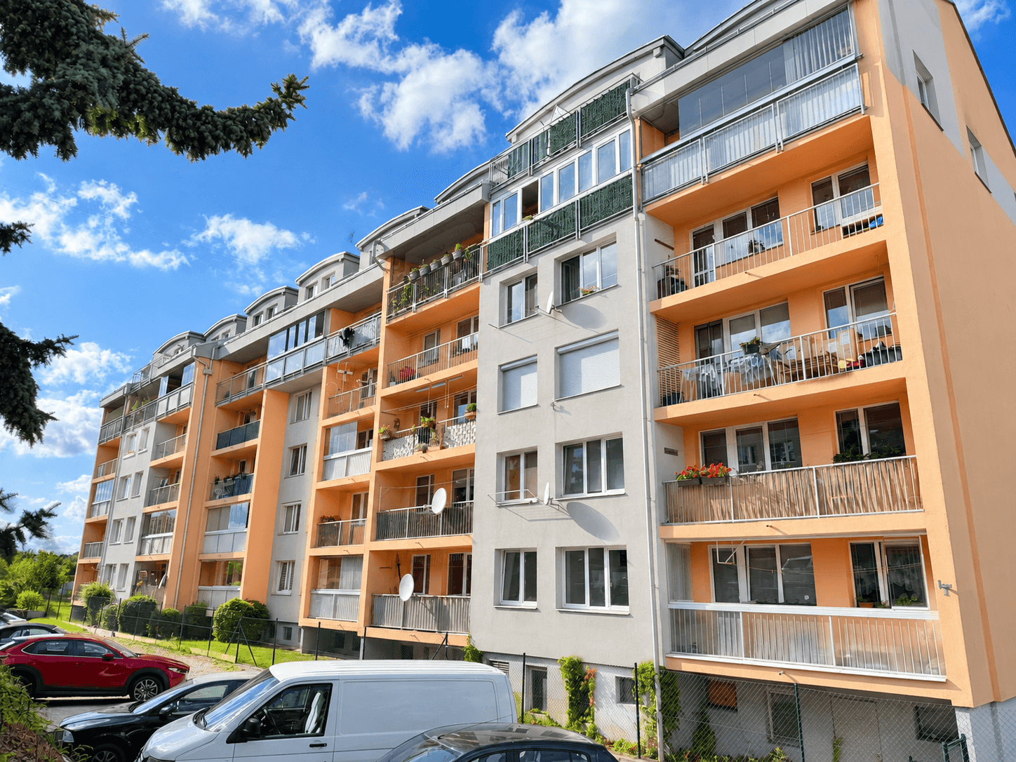 Predaj bytu 3-izbový 73 m², Kmochova, Hostivice, Středočeský kraj Predaj bytu 3-izbový 73 m², Kmochova, Hostivice, Středočeský kraj