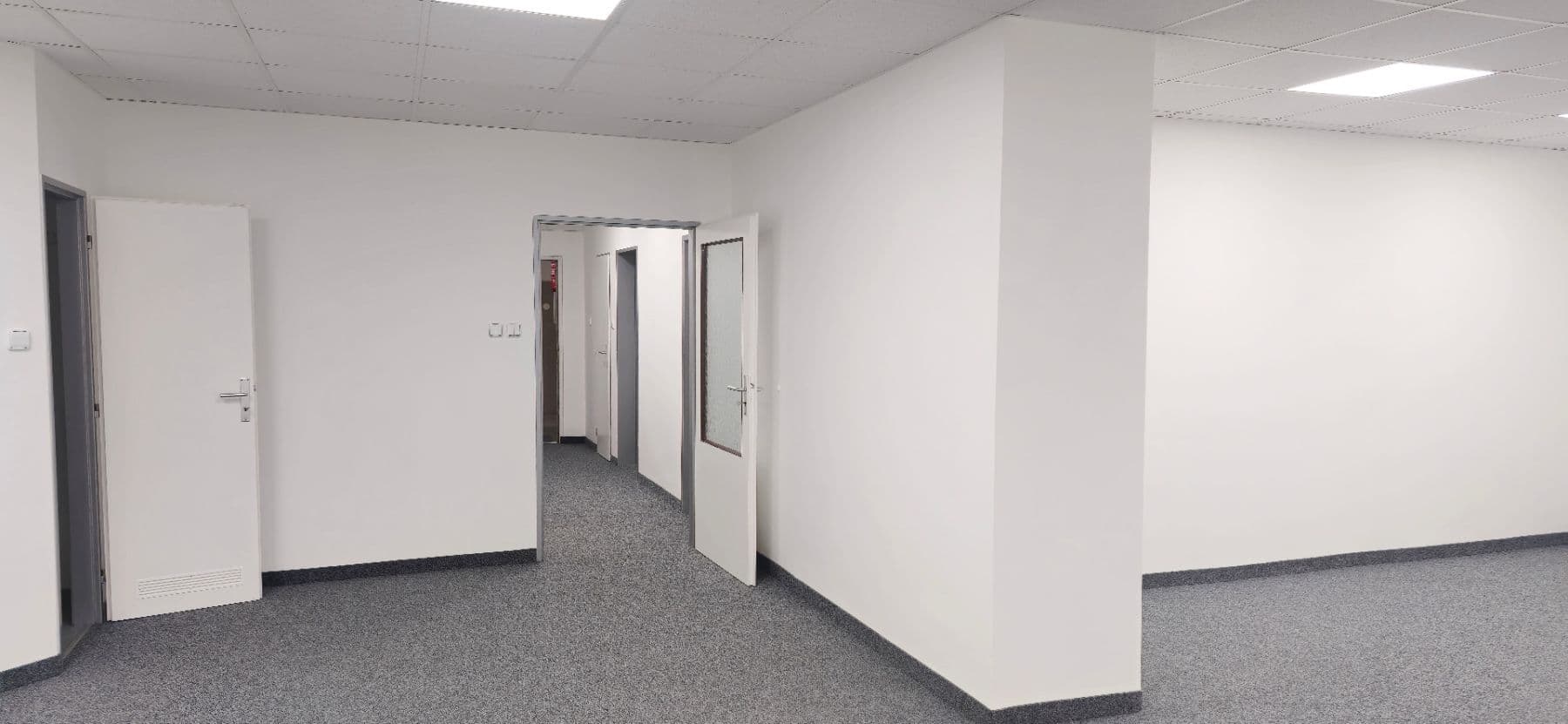 Prenájom kancelárie 92 m², Zdařilá, Praha, Praha Prenájom kancelárie 92 m², Zdařilá, Praha, Praha