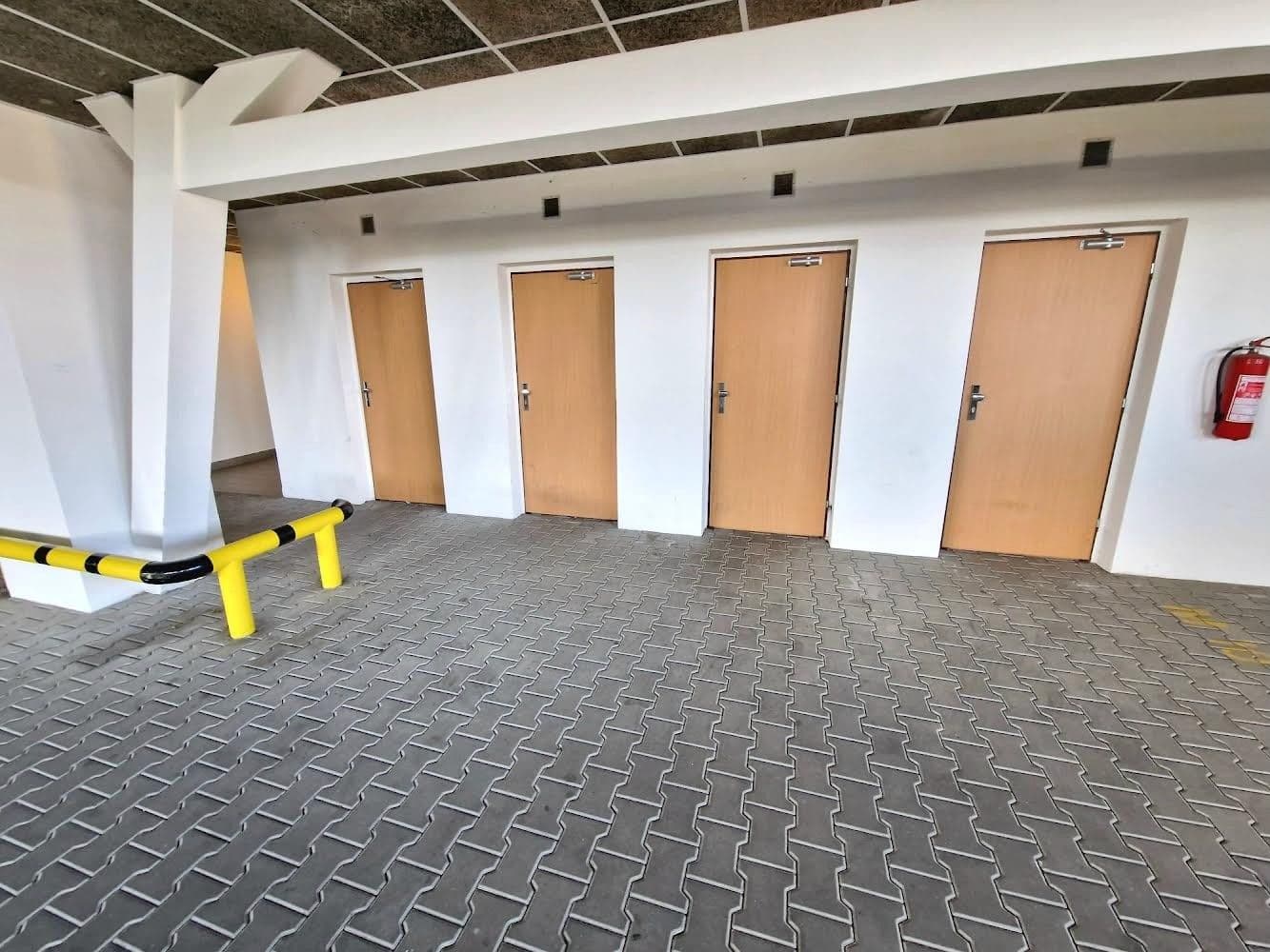Prenájom bytu 3-izbový 77 m², Slévačská, Praha, Praha Prenájom bytu 3-izbový 77 m², Slévačská, Praha, Praha