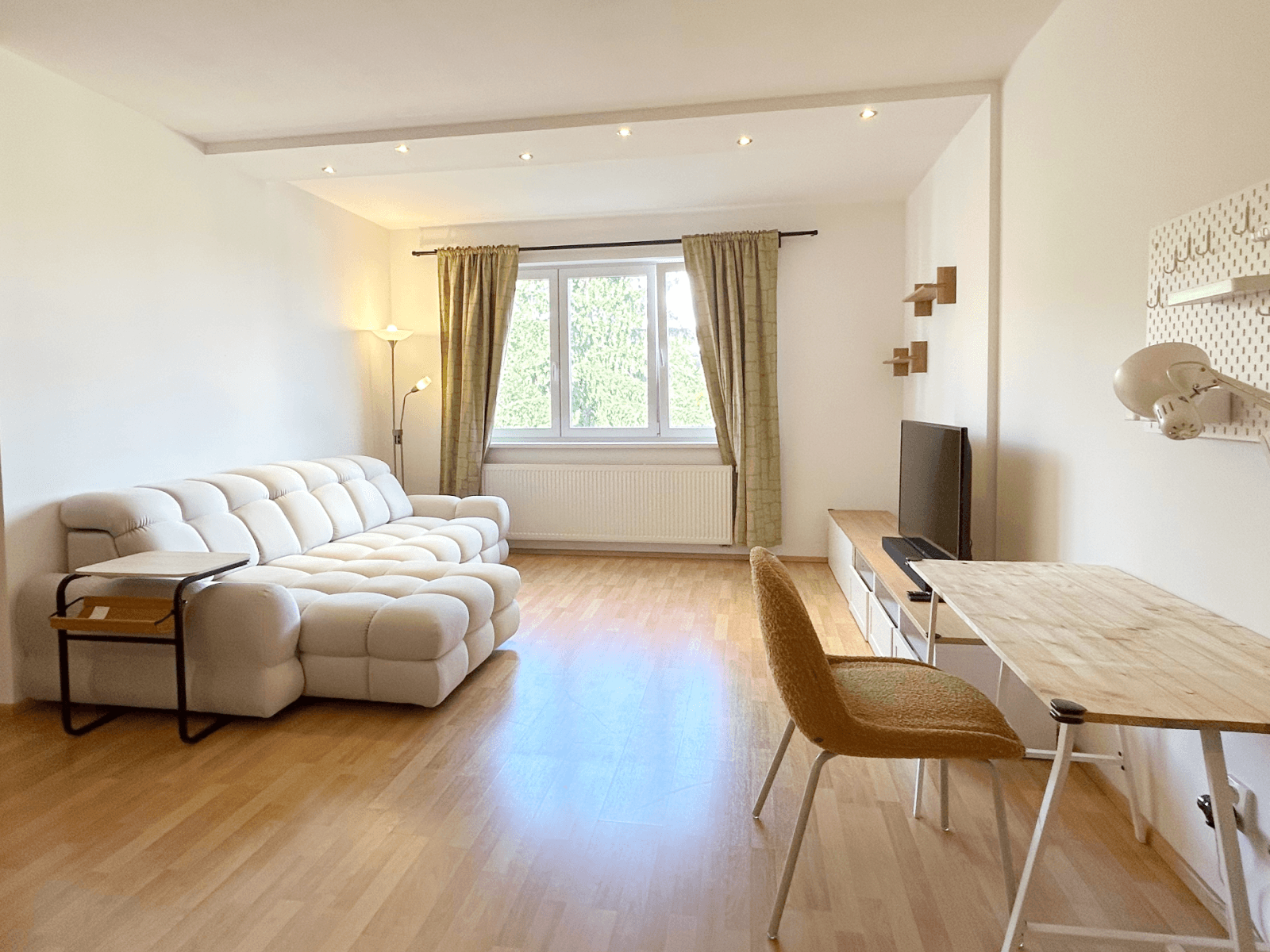 Prenájom bytu 3-izbový 77 m², Slévačská, Praha, Praha Prenájom bytu 3-izbový 77 m², Slévačská, Praha, Praha