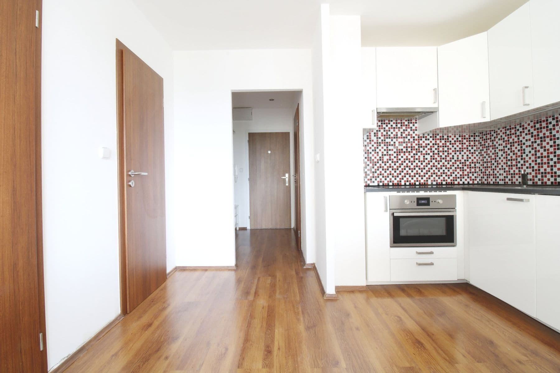Prenájom bytu 2-izbový 41 m², Platónova, Praha, Praha Prenájom bytu 2-izbový 41 m², Platónova, Praha, Praha