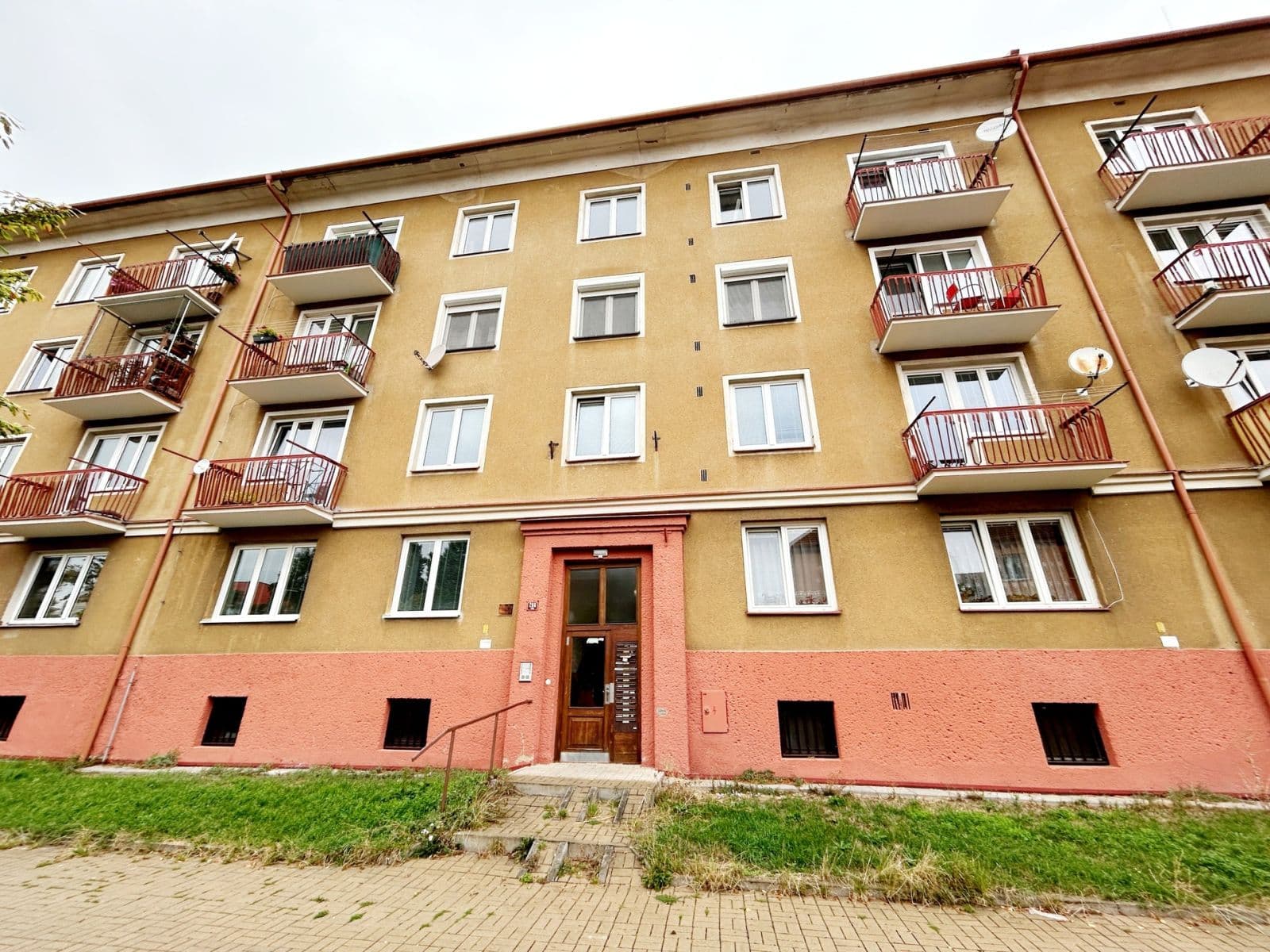 Prenájom bytu 2-izbový 41 m², Bratří Čapků, Příbram, Středočeský kraj Prenájom bytu 2-izbový 41 m², Bratří Čapků, Příbram, Středočeský kraj