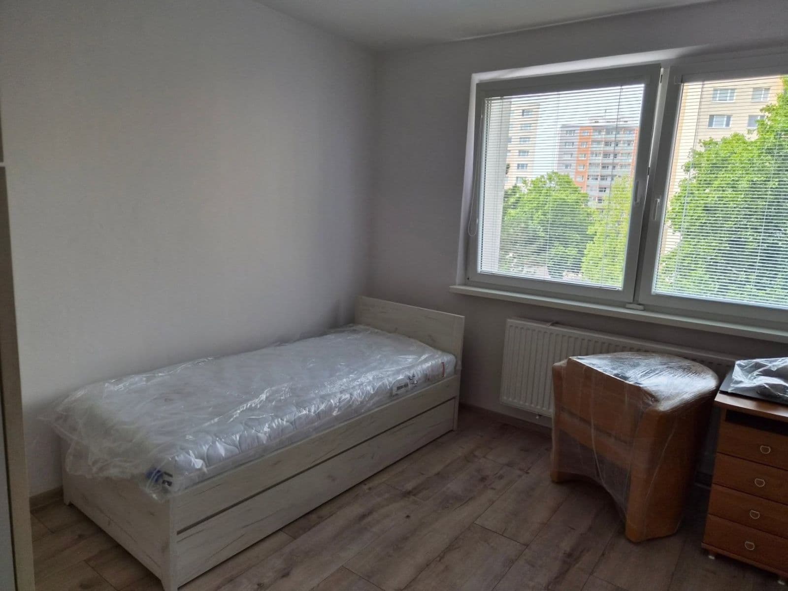 Prenájom bytu 3-izbový 79 m², Zombova, Košice - mestská časť Sídlisko KVP, Košický kraj Prenájom bytu 3-izbový 79 m², Zombova, Košice - mestská časť Sídlisko KVP, Košický kraj