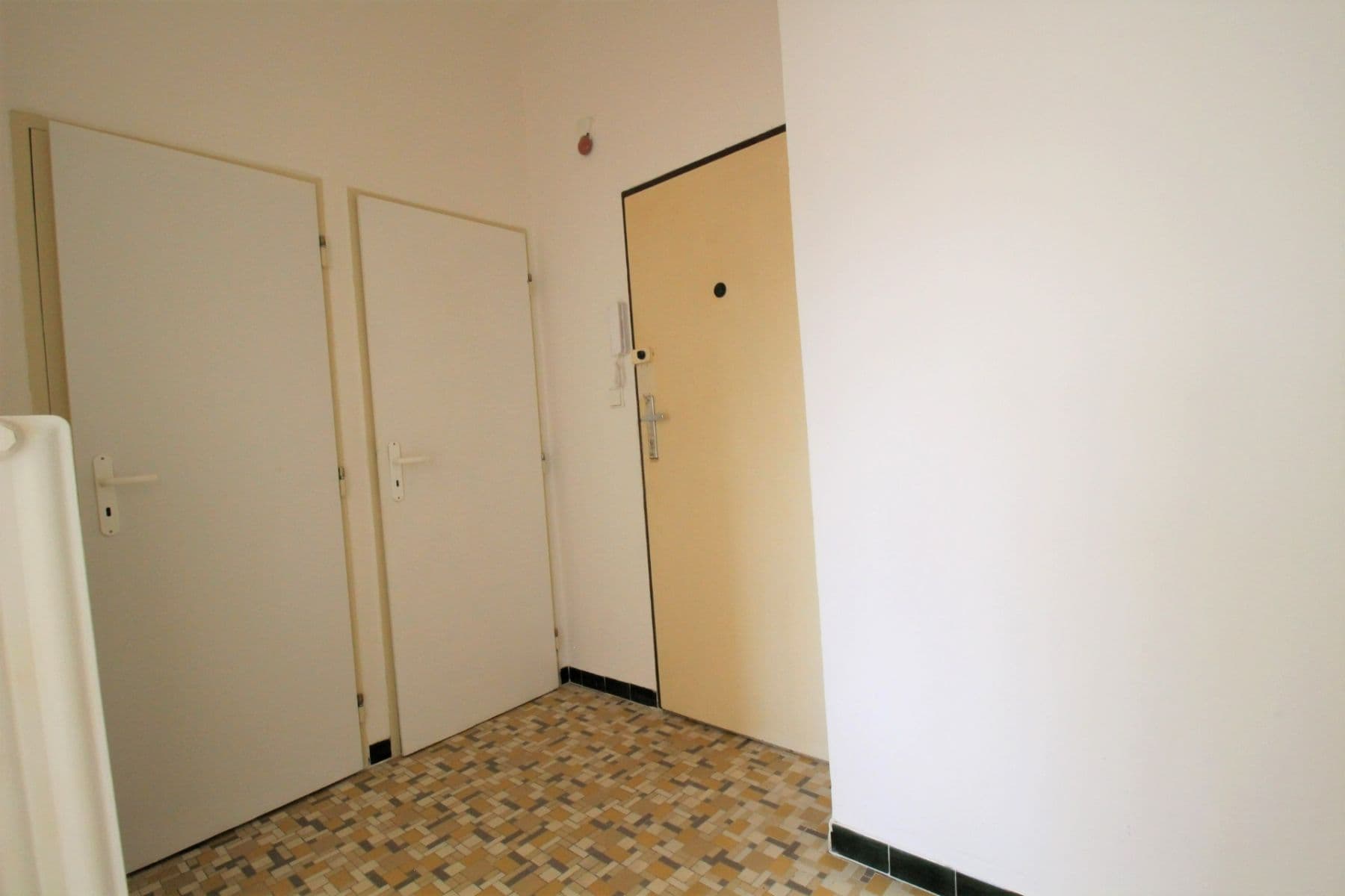 Prenájom bytu 1-izbový 43 m², náměstí 14. října, Praha, Praha Prenájom bytu 1-izbový 43 m², náměstí 14. října, Praha, Praha