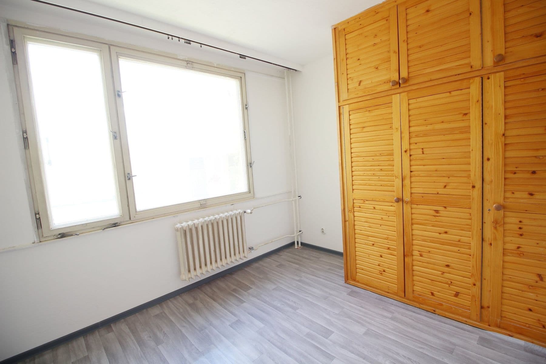 Prenájom bytu 3-izbový 58 m², Americká, Kladno, Středočeský kraj Prenájom bytu 3-izbový 58 m², Americká, Kladno, Středočeský kraj