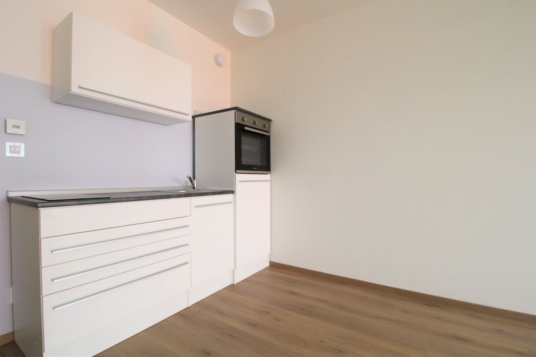 Prenájom bytu 1-izbový 43 m², Choceradská, Praha, Praha Prenájom bytu 1-izbový 43 m², Choceradská, Praha, Praha