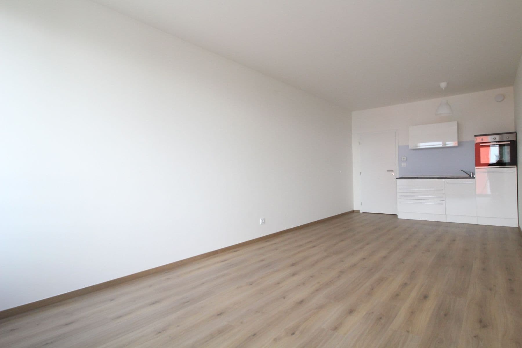 Prenájom bytu 1-izbový 43 m², Choceradská, Praha, Praha Prenájom bytu 1-izbový 43 m², Choceradská, Praha, Praha